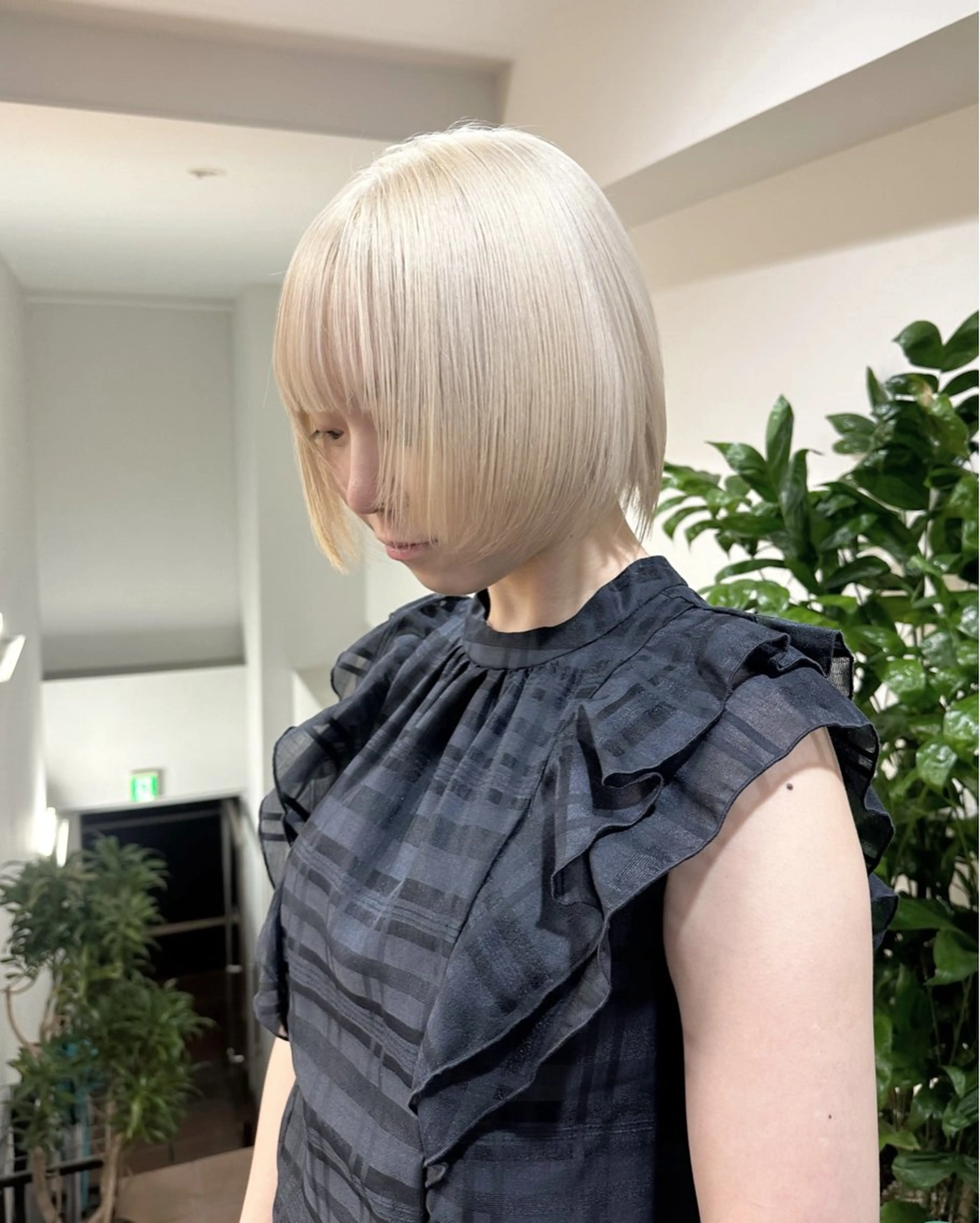 ショート カラー ベージュカラー ブリーチ ダブルカラー ハイトーンカラー ミルクティーベージュ ヘアカラー トリートメント ❣️本日ショート カット大募集❣️のヘアスタイル
