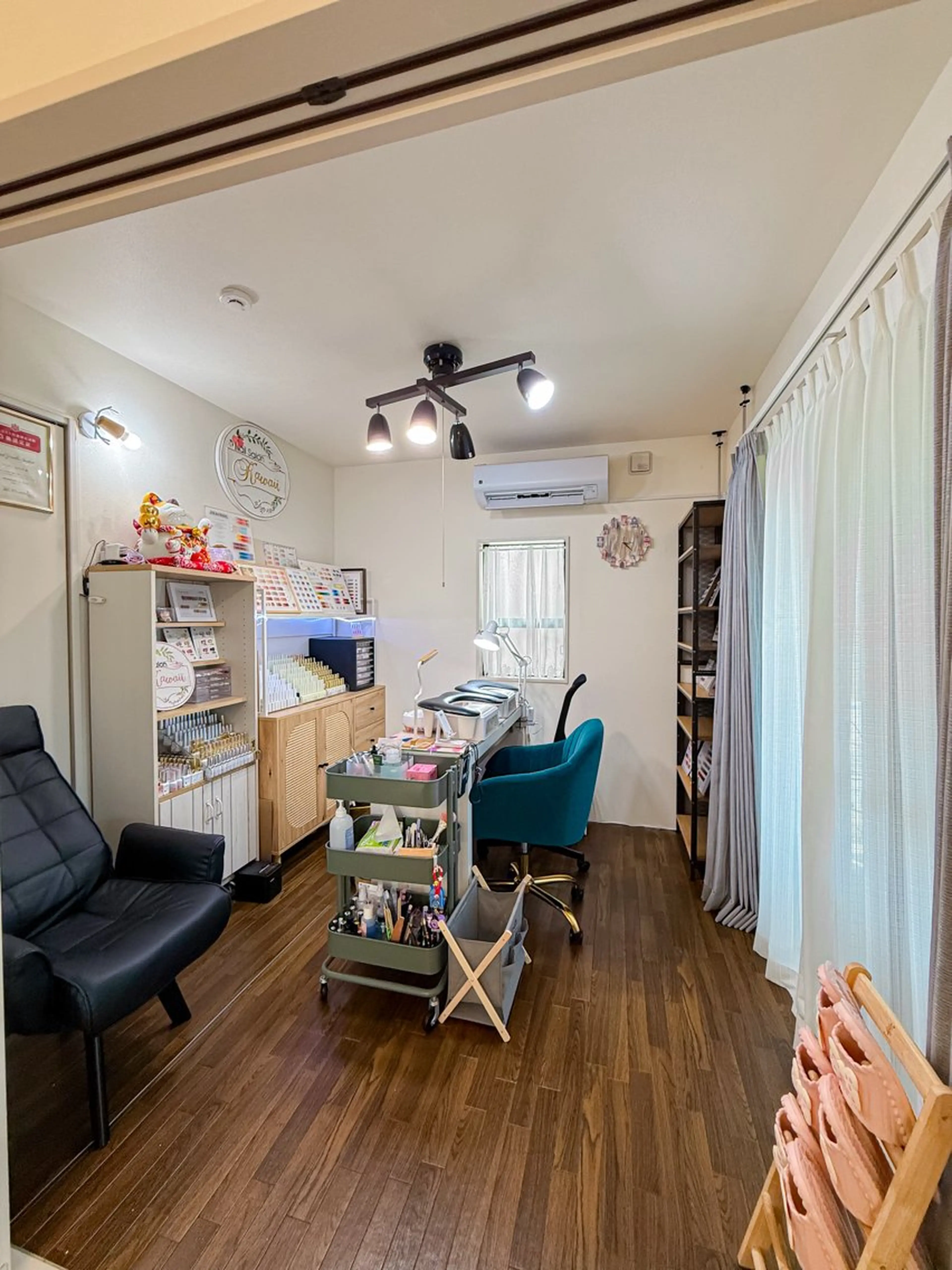 ネイル アートネイル 長さ出し フットネイル フレンチネイル ジェルネイル ハンドネイル Kawaii Nail Salon所属・Kawaii-jp Tomisatoのネイルデザイン