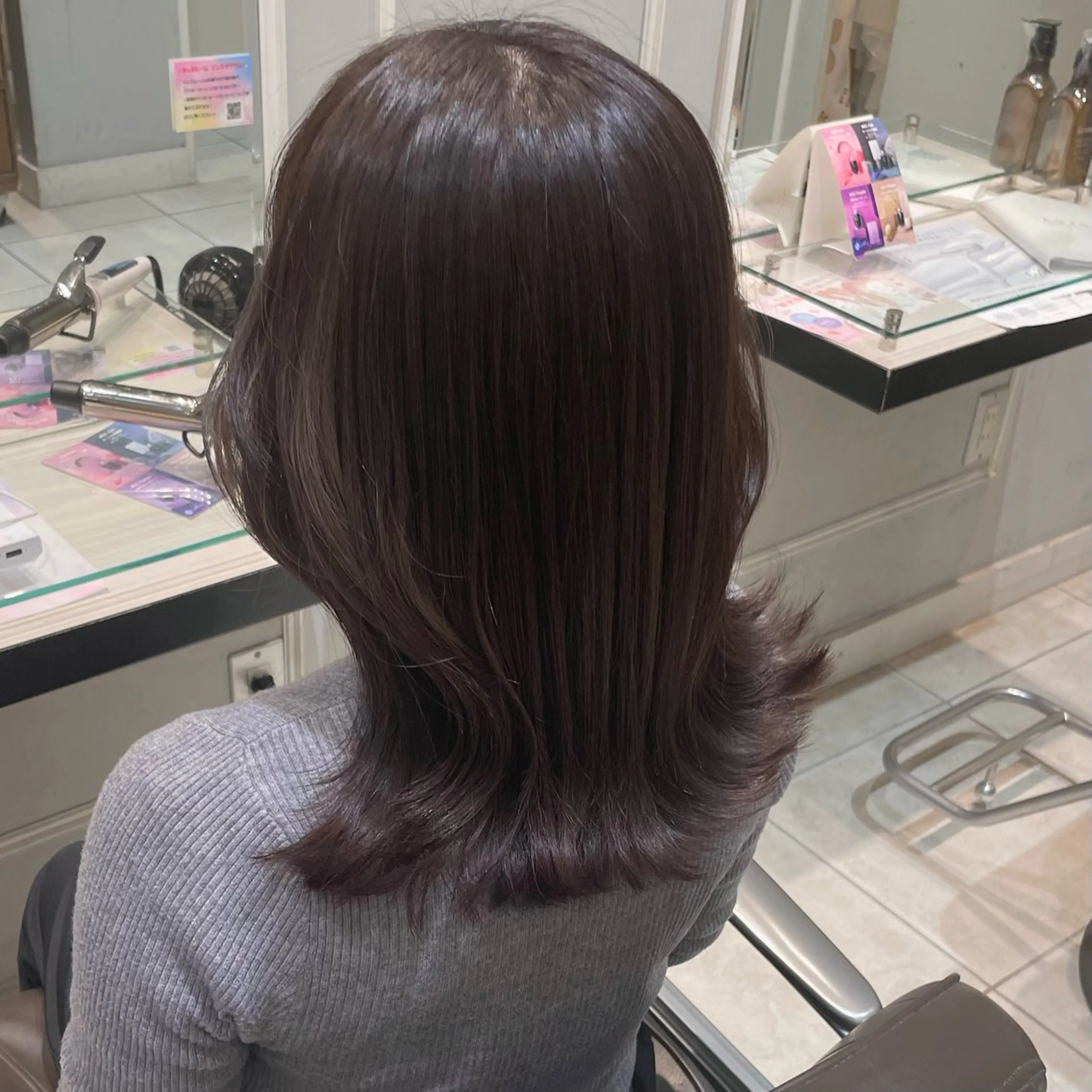 ミディアム ヘアカラー トリートメント 🩶赤み消しカラー 🐈‍⬛荻野美思🐾のヘアスタイル