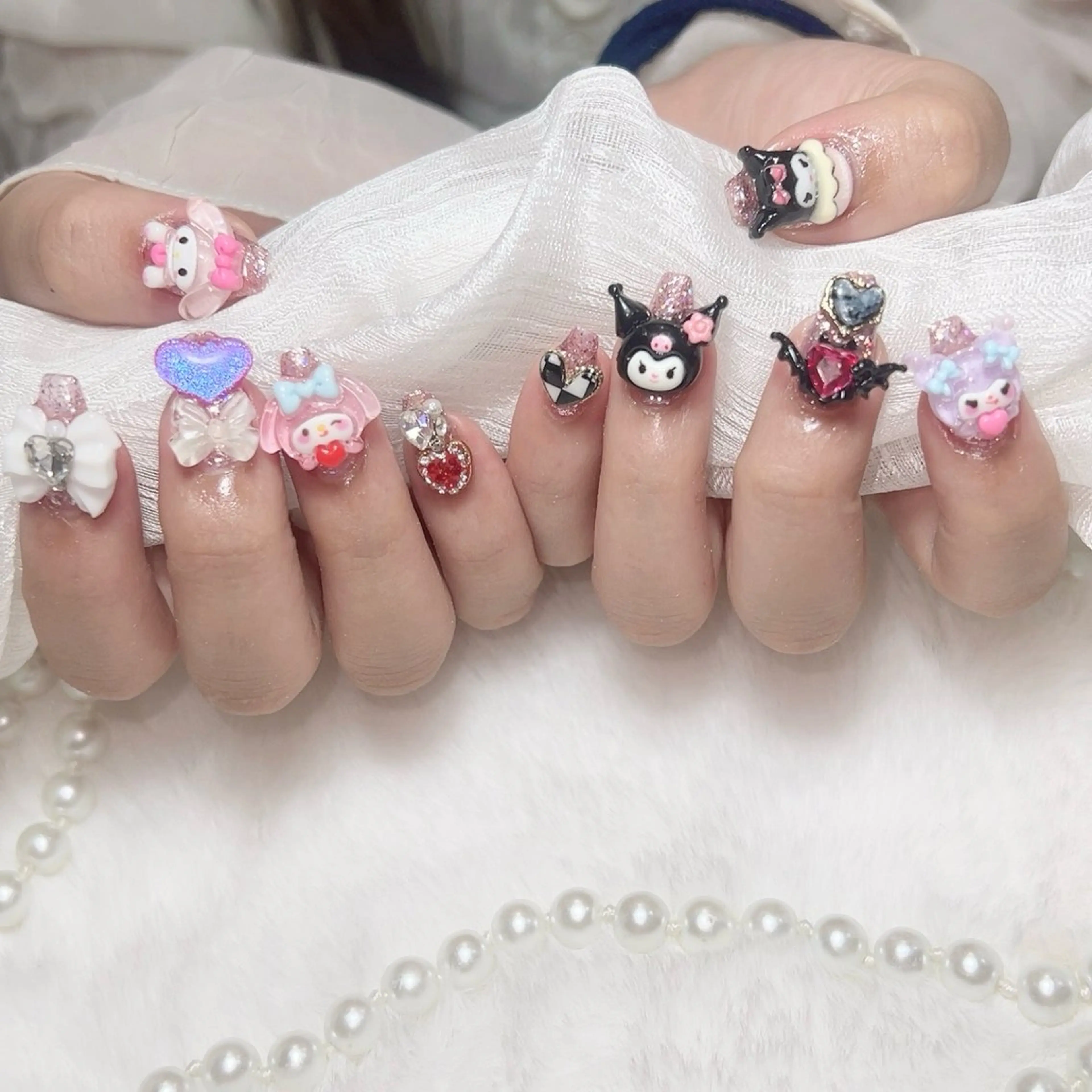 ネイル 長さ出し フットネイル フレンチネイル ガラスフレンチ グラデーション ハンドネイル You&Me ネイルサロン1のネイルデザイン