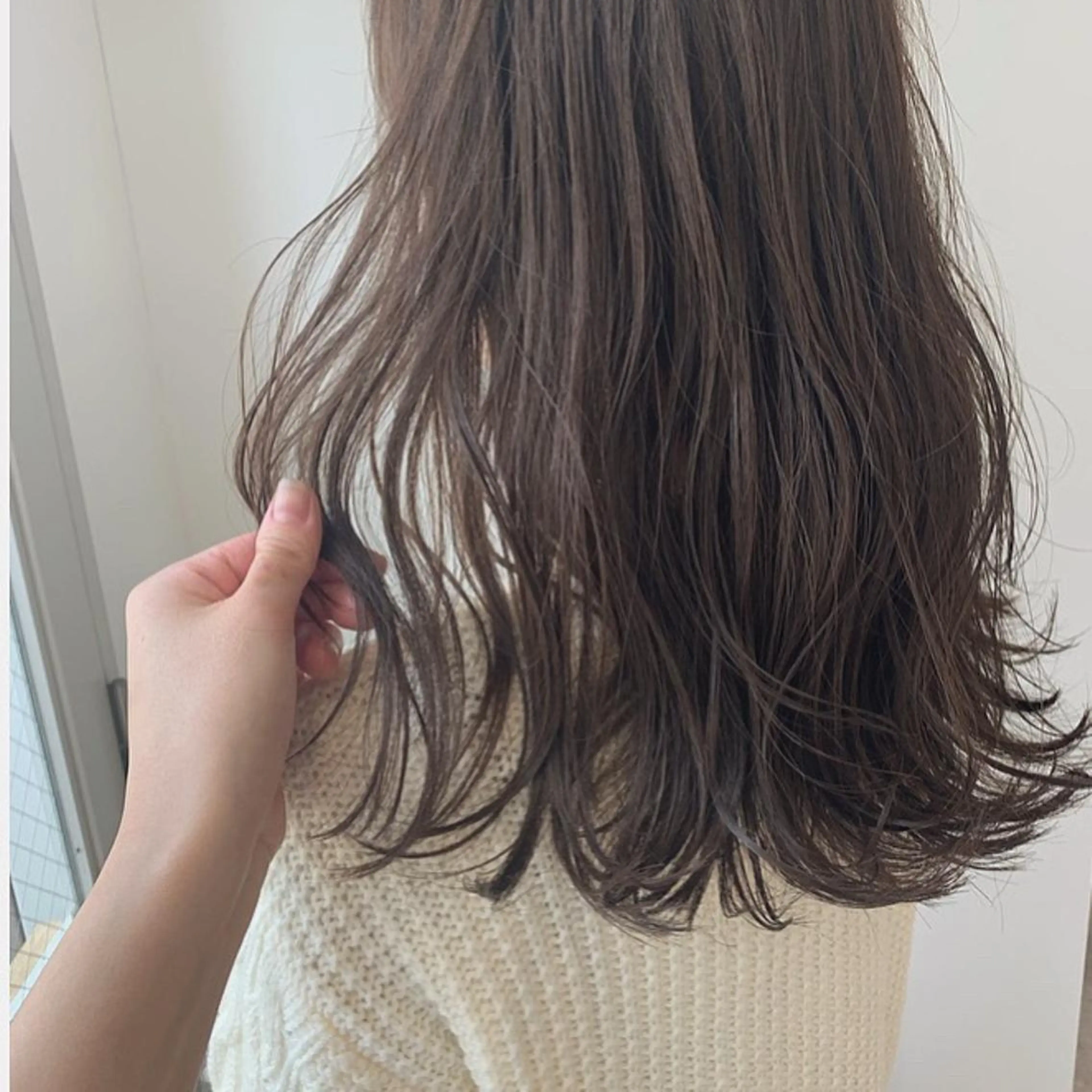 ミディアム カラー SALOWIN浦和店所属・1日5名限定美容師 miwaのヘアスタイル