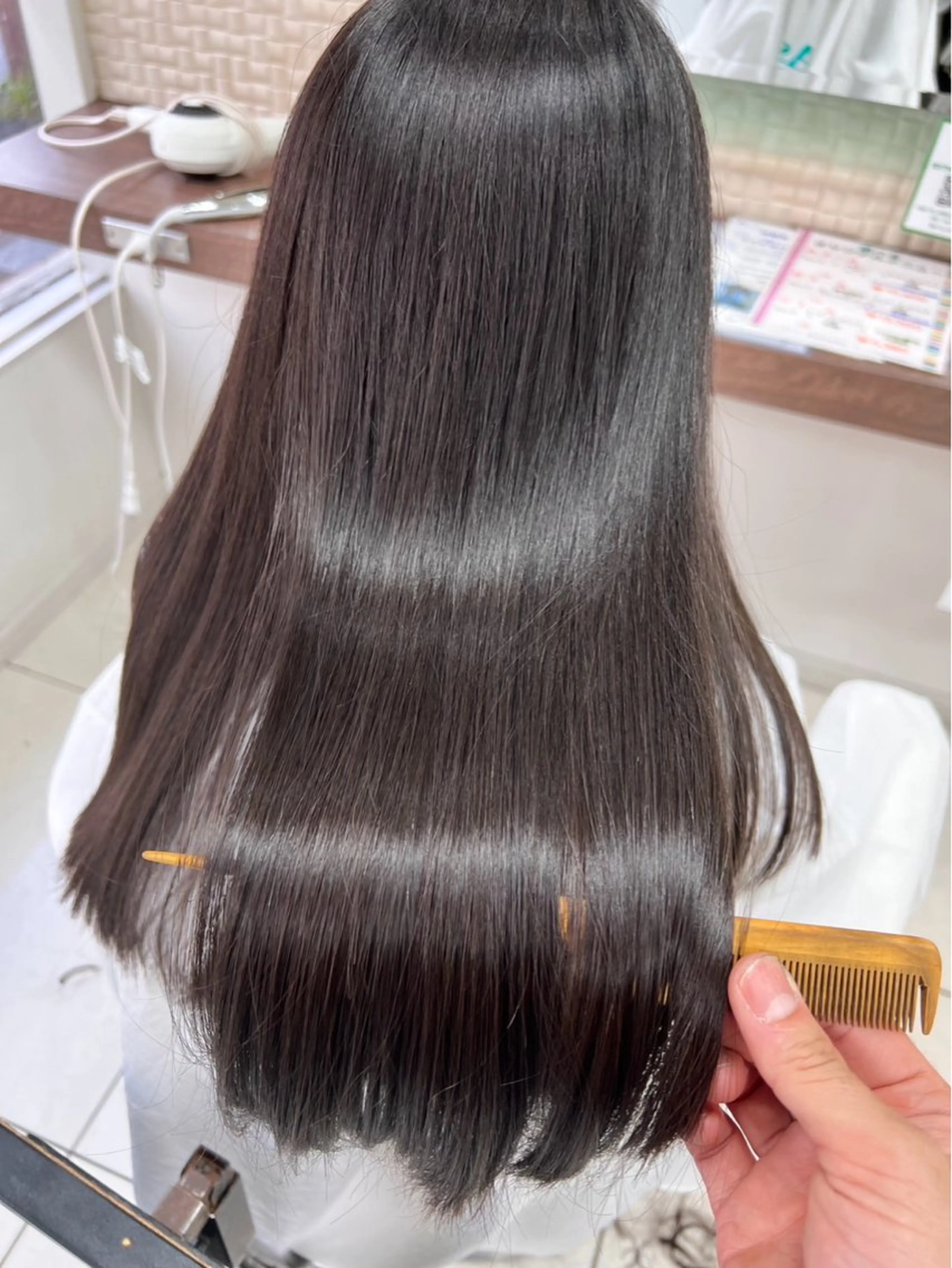 ロング 縮毛矯正 佐藤 悠雅のヘアスタイル