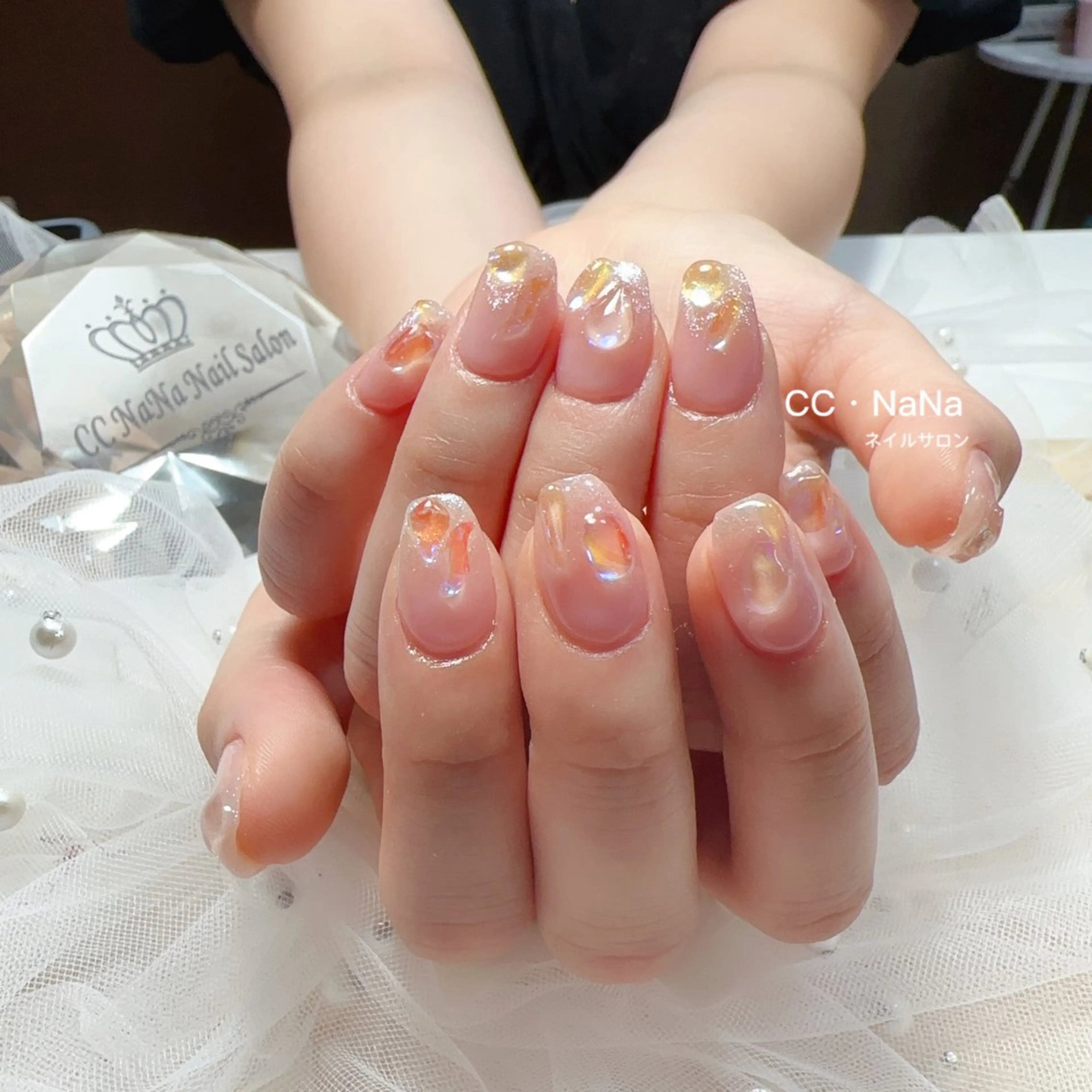 ネイル 氷ネイル・うるうるネイル ワンホンネイル ハンドネイル CC  NaNa ワンホンネイル🌙のネイルデザイン