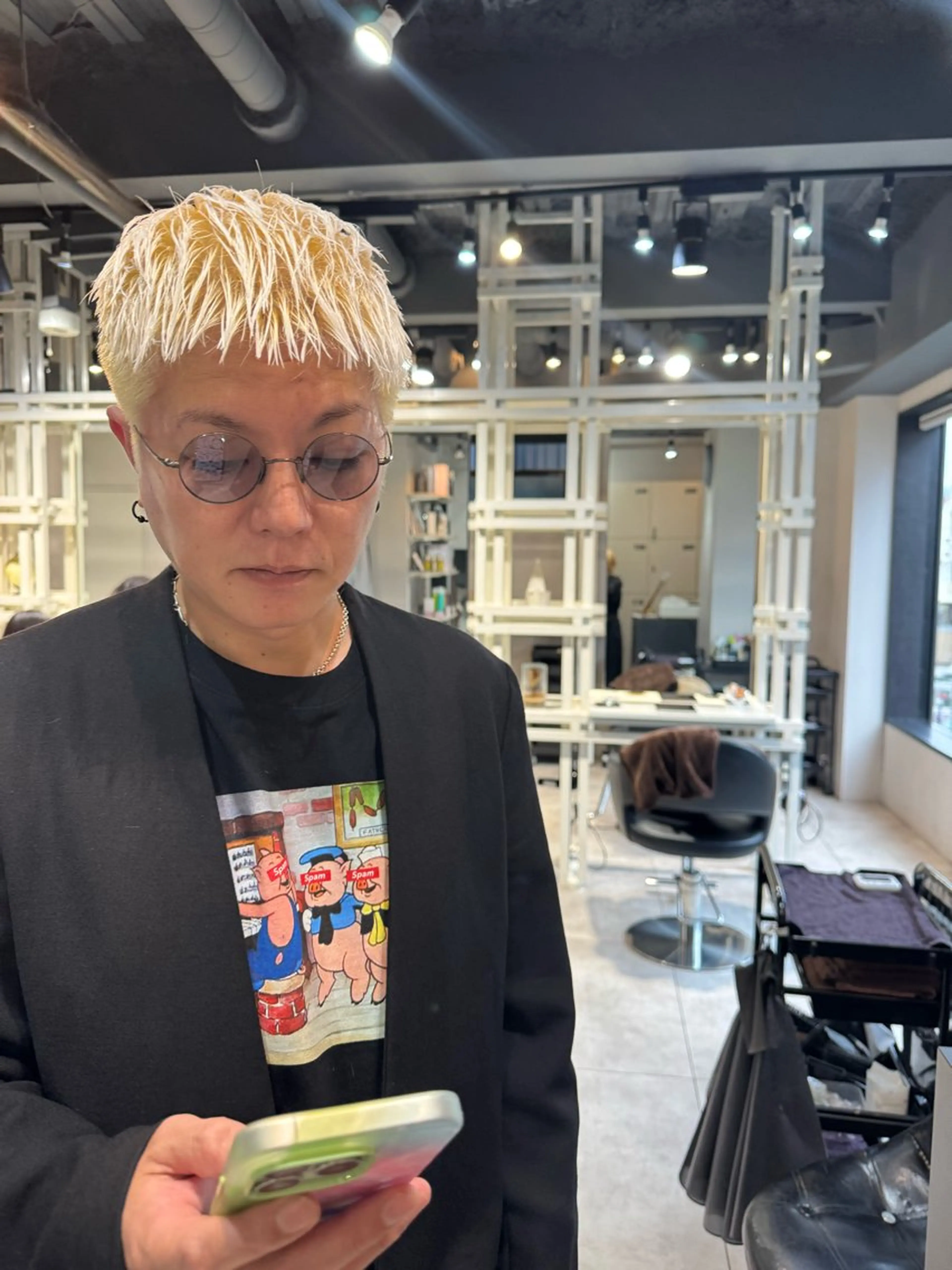 ショート カラー メンズ メンズハイトーン ハイトーンカラー ショートヘア ヘアカラー トリートメント Dxxxx III所属・女性目線の大人 メンズ*Ayakaのヘアスタイル