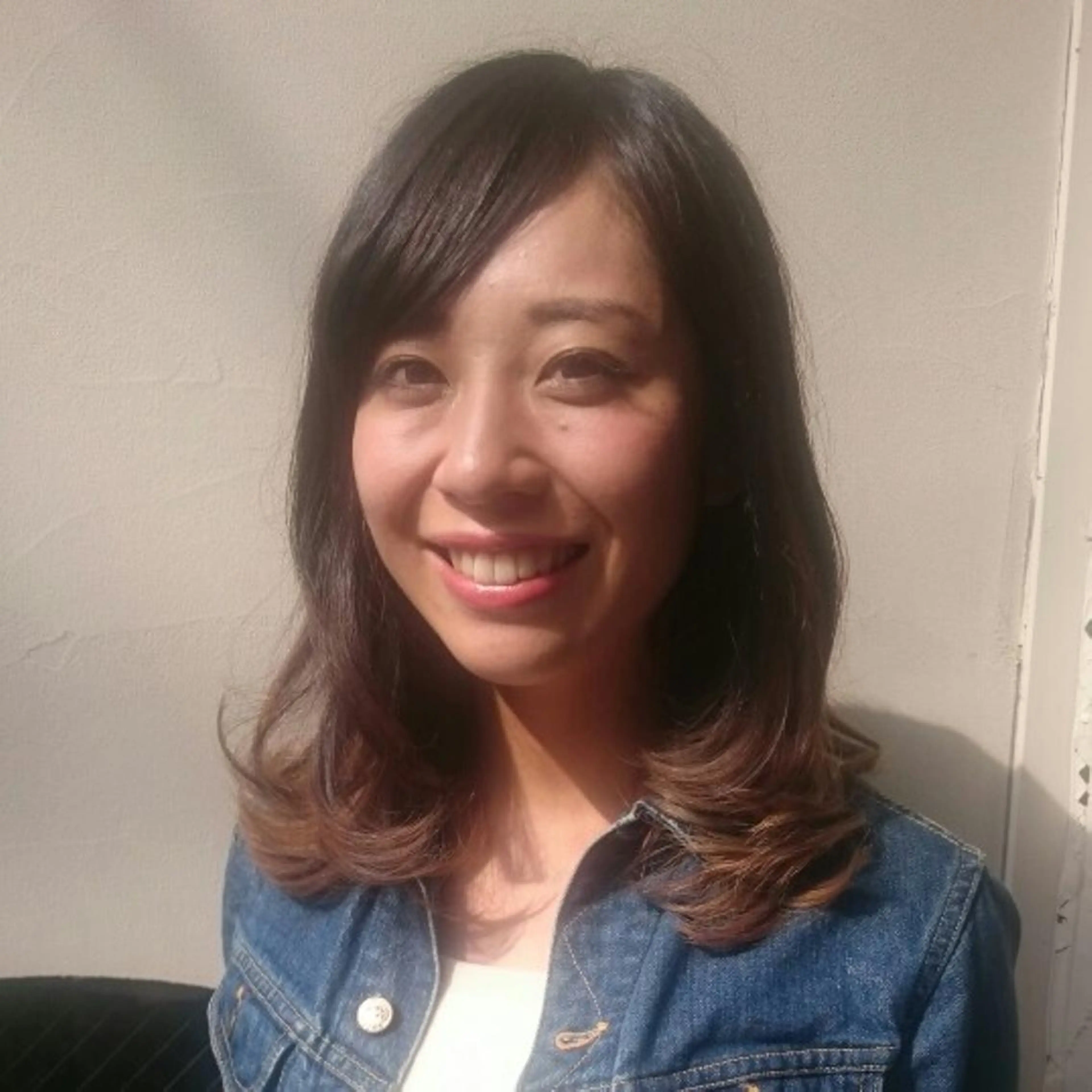 ミディアム Ruheplatz所属・HIKARI＠ Ruheplatzのヘアスタイル