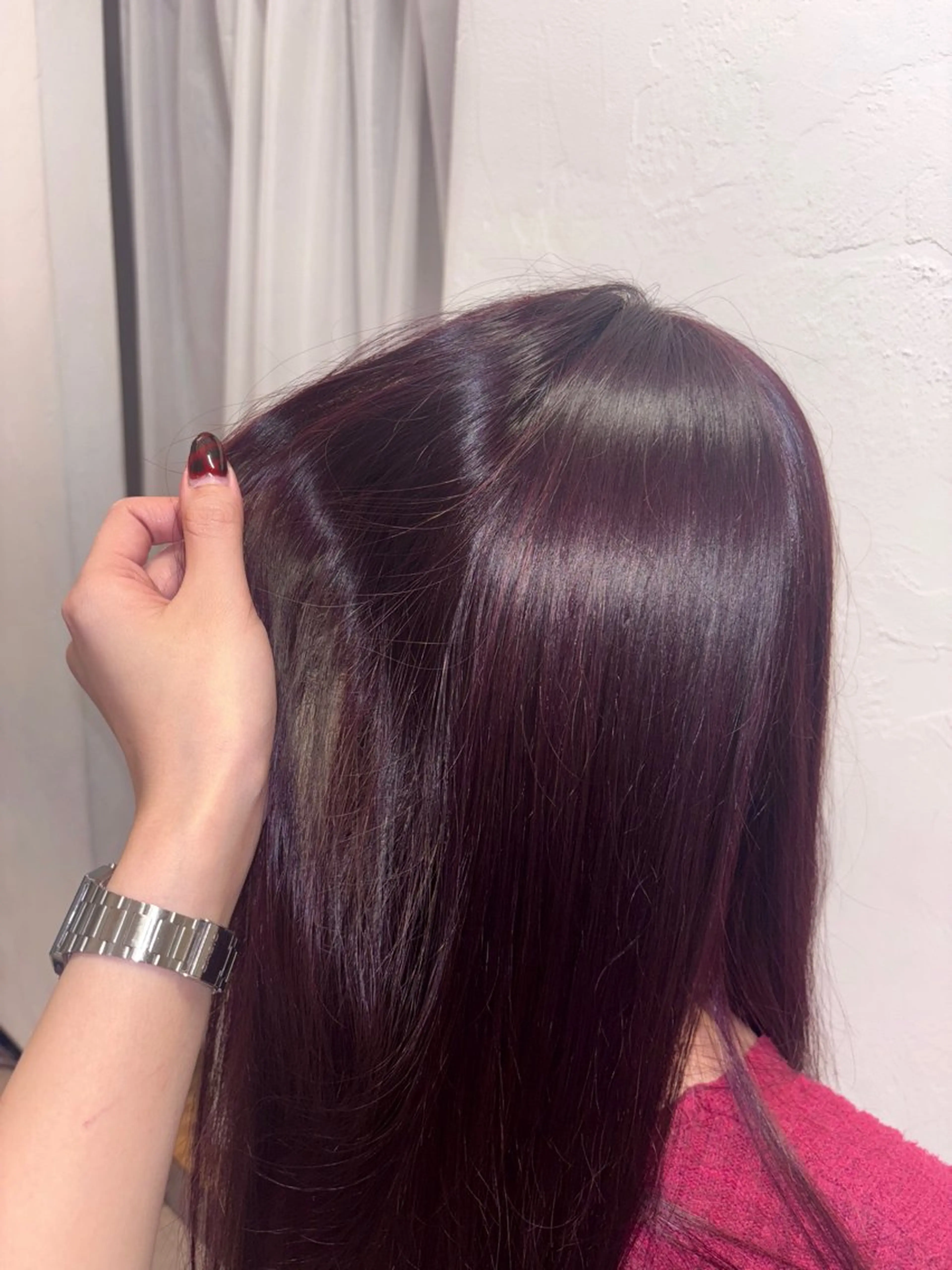 カラー レッドカラー ノボリ モネ ／ Lomaliaのヘアスタイル