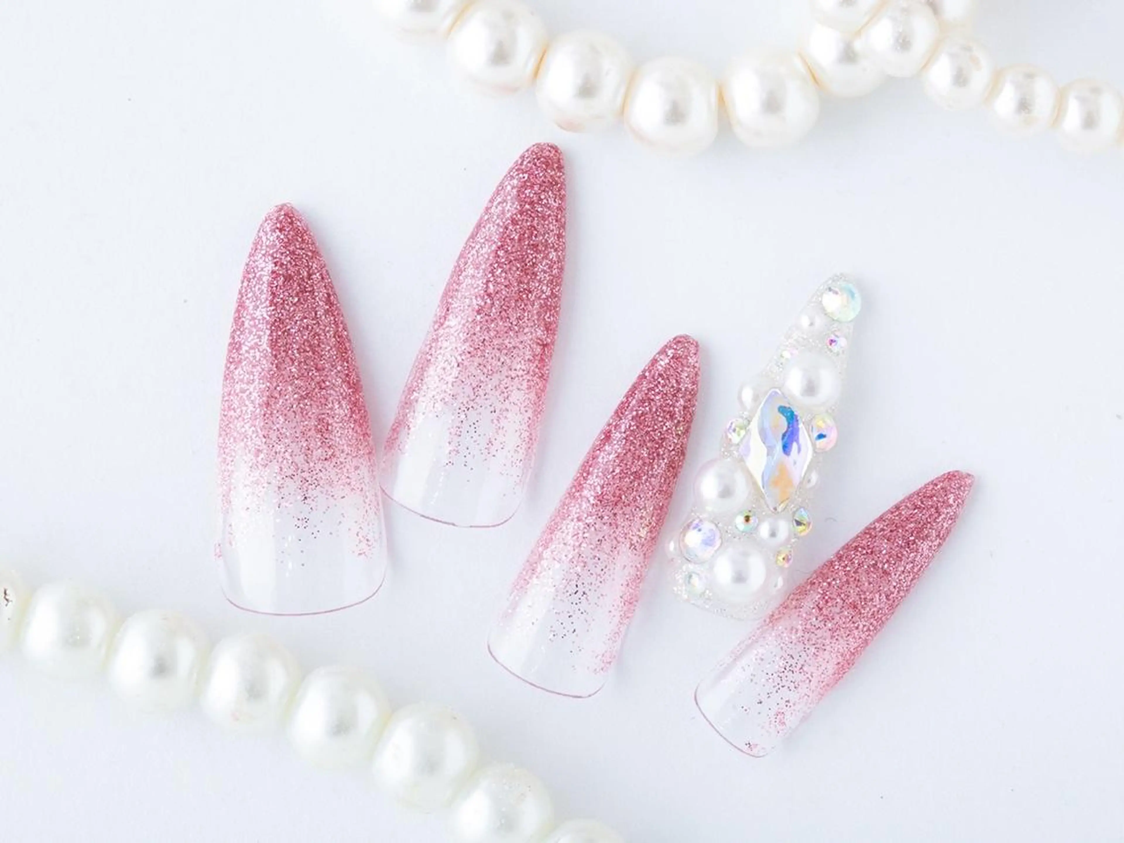 ネイル 桜ネイル 成人式 長さ出し フラッシュネイル フットネイル ハンドネイル 💗🪽Tiary Nail🪽💗のネイルデザイン
