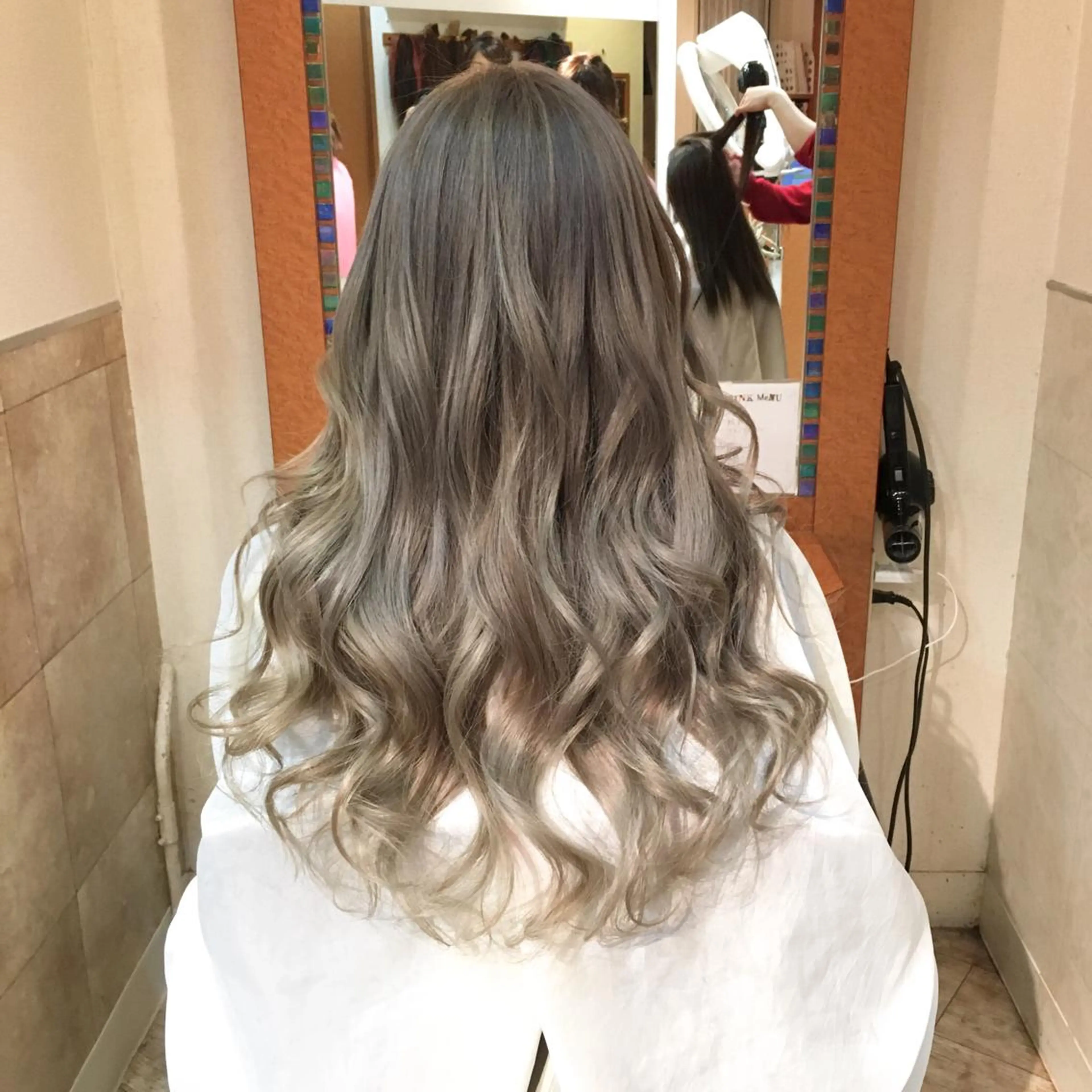 ロング カラー ヘアカラー リピート指名no.1 /ruiのヘアスタイル