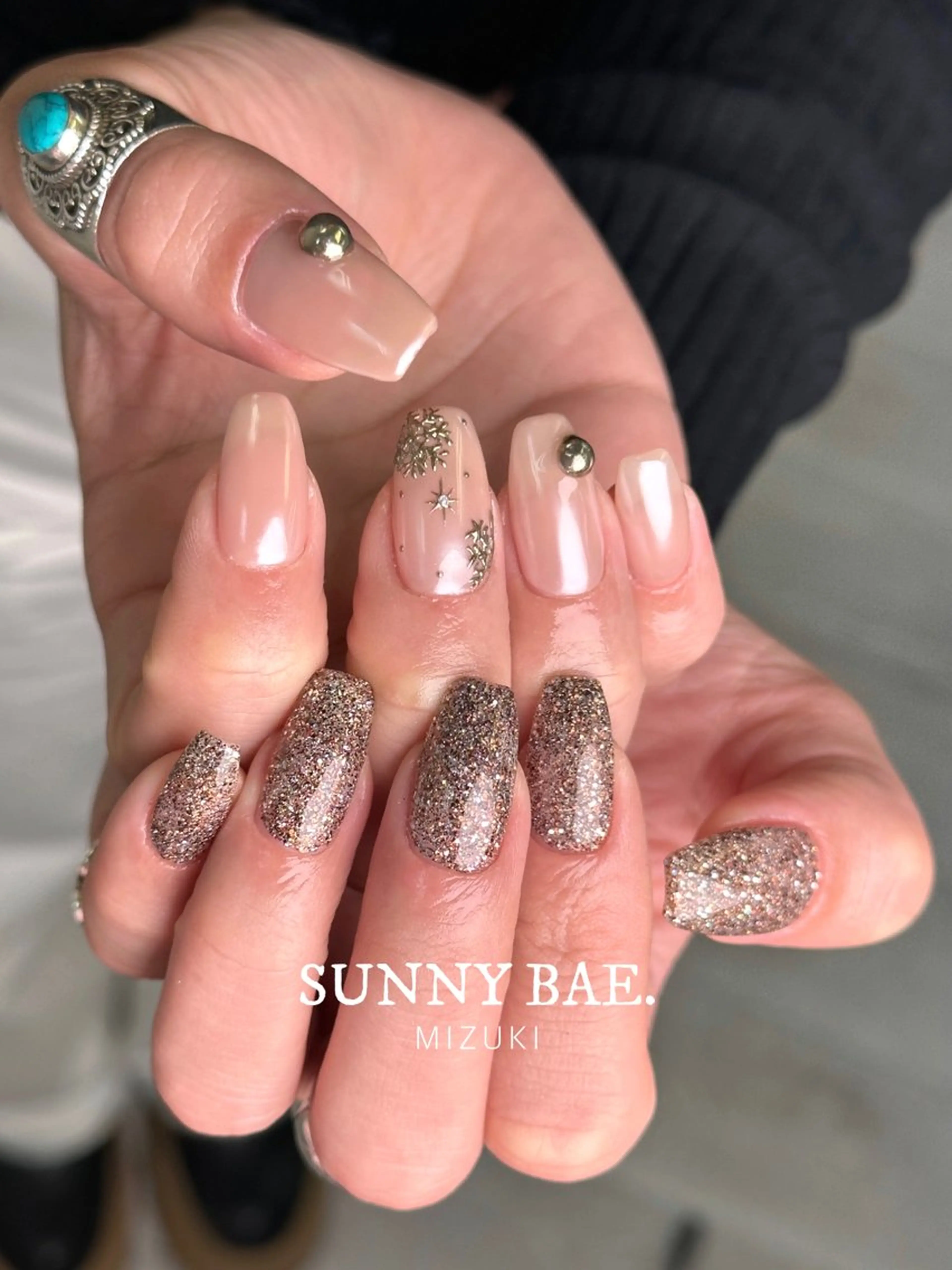 ネイル ミラーネイル 冬ネイル クリスマス ハンドネイル SUNNY BAE. 🌼MIZUKIのネイルデザイン