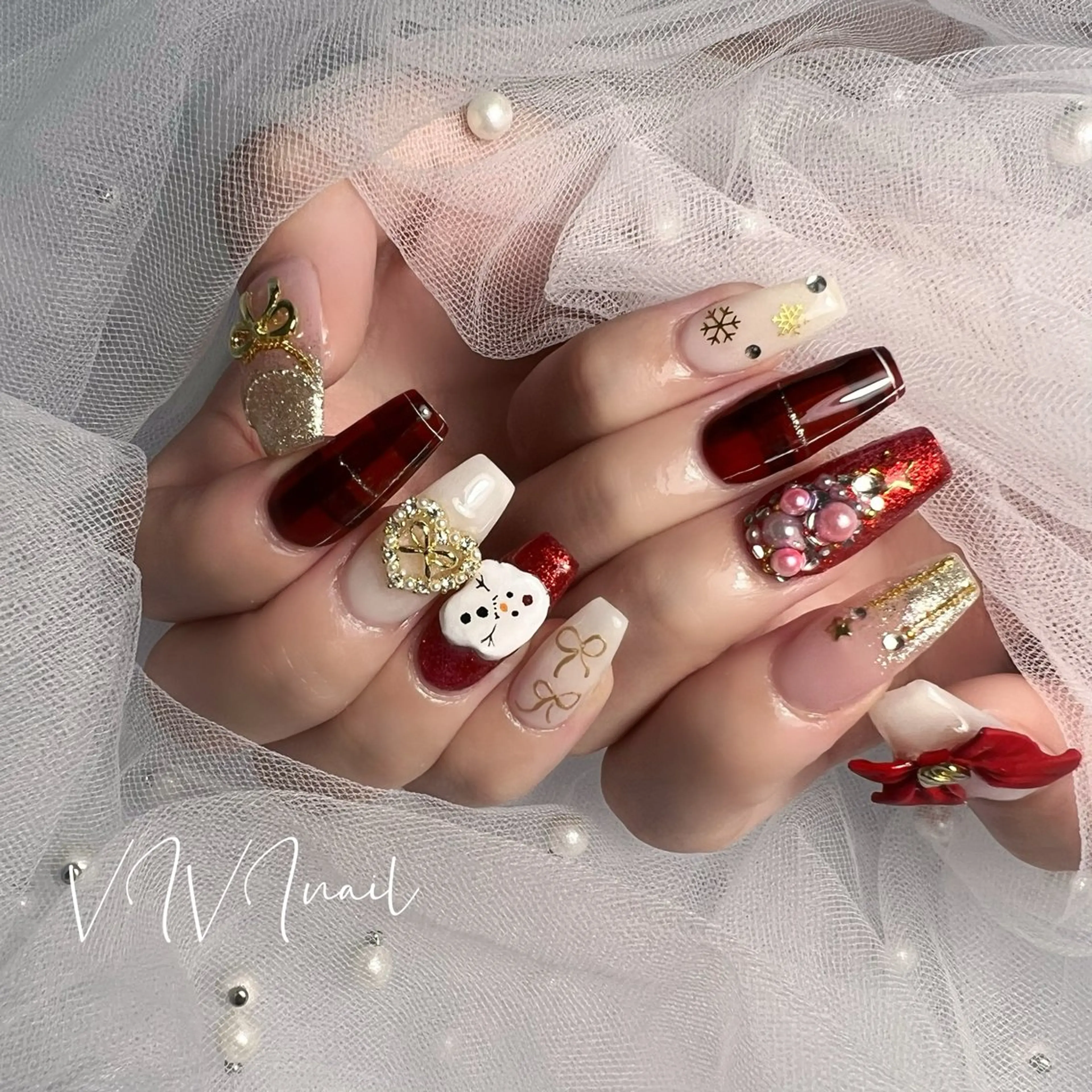 ネイル 冬ネイル クリスマス ハンドネイル vivi nailのネイルデザイン