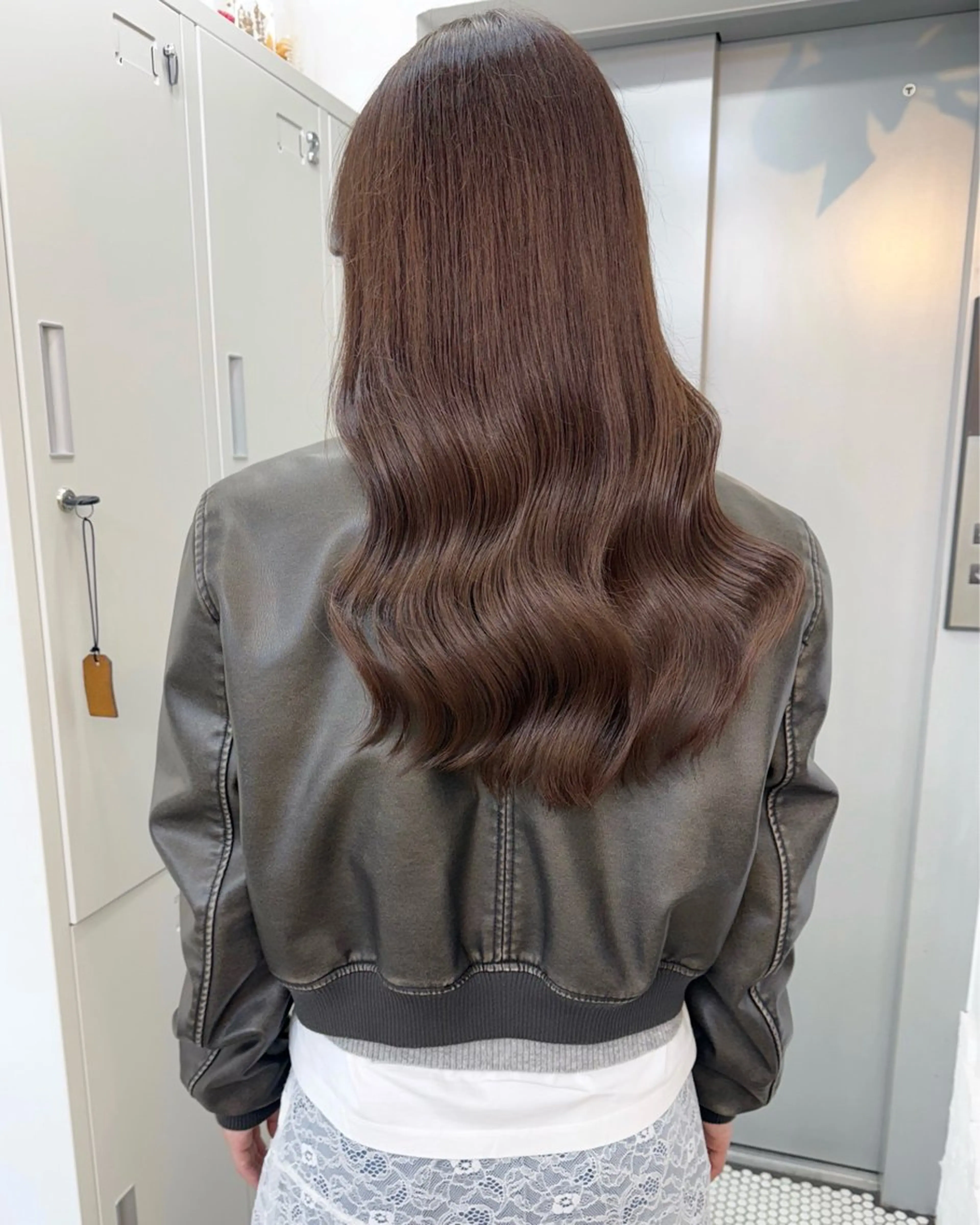 ロング カラー ブラウンカラー イルミナカラー ヘアカラー トリートメント あおやぎ ななのヘアスタイル