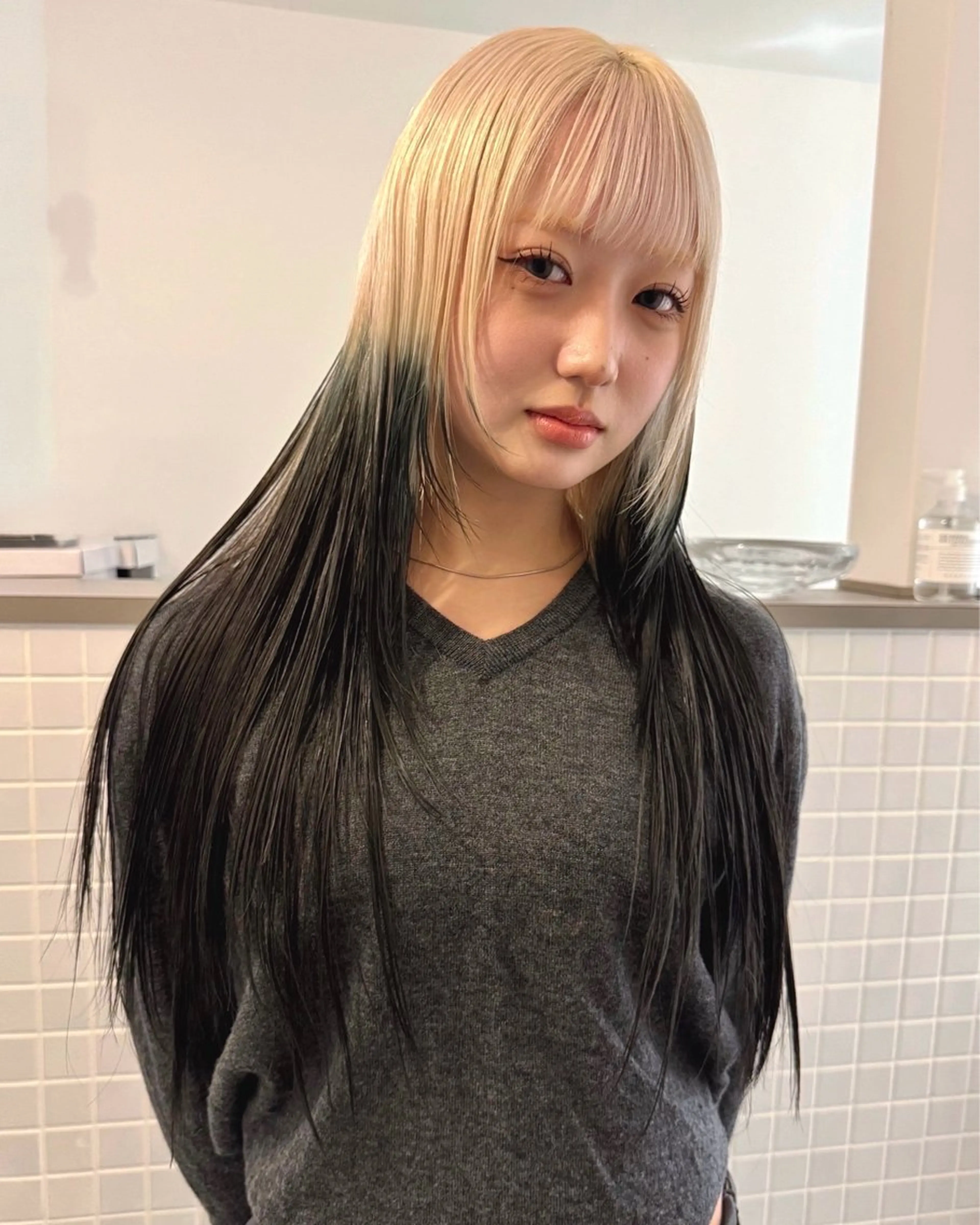 ロング カラー デザインカラー ブリーチ/似合わせ Kaito🦕/栄のヘアスタイル