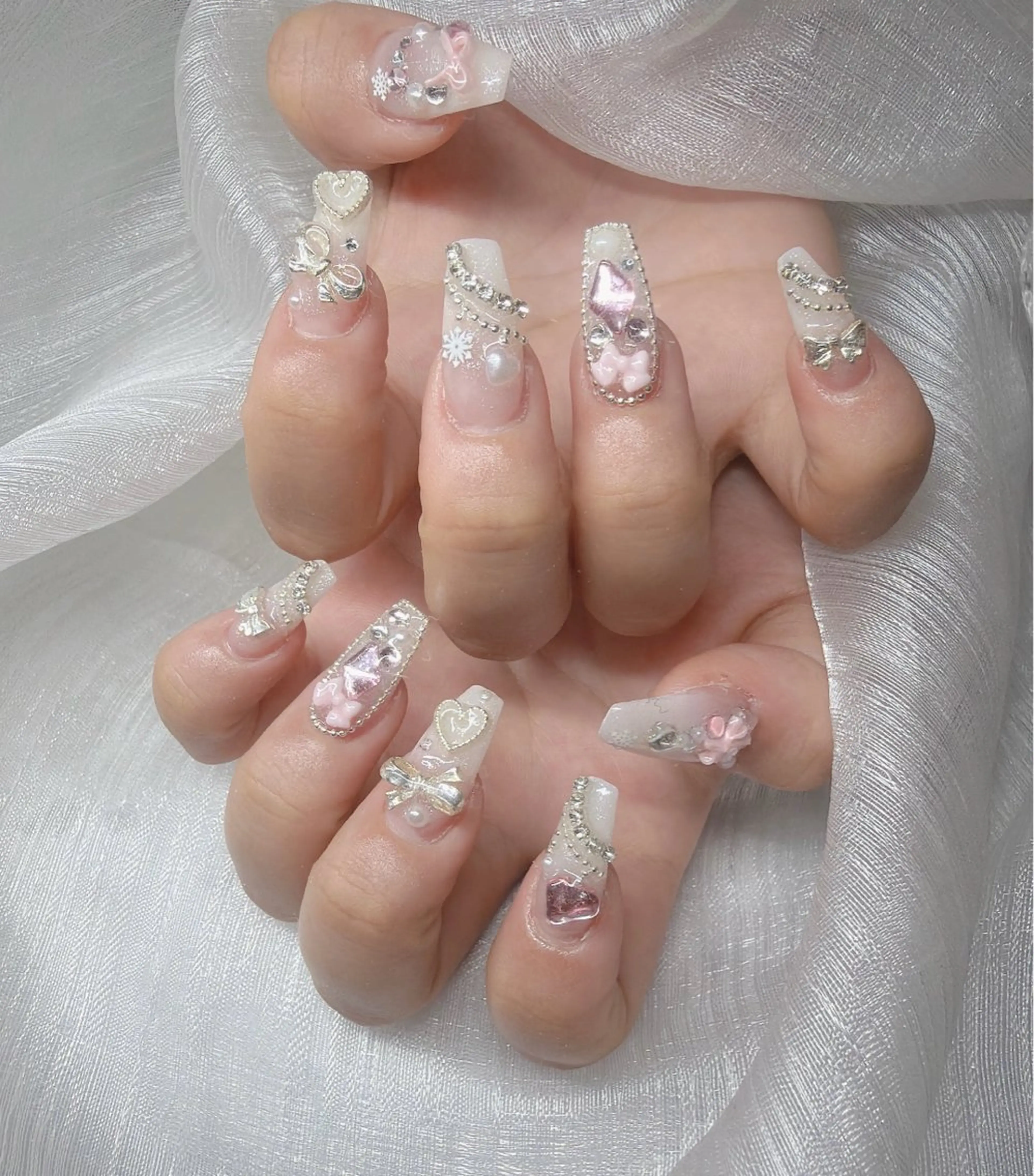 ネイル ハンドネイル Lee Nailsのネイルデザイン