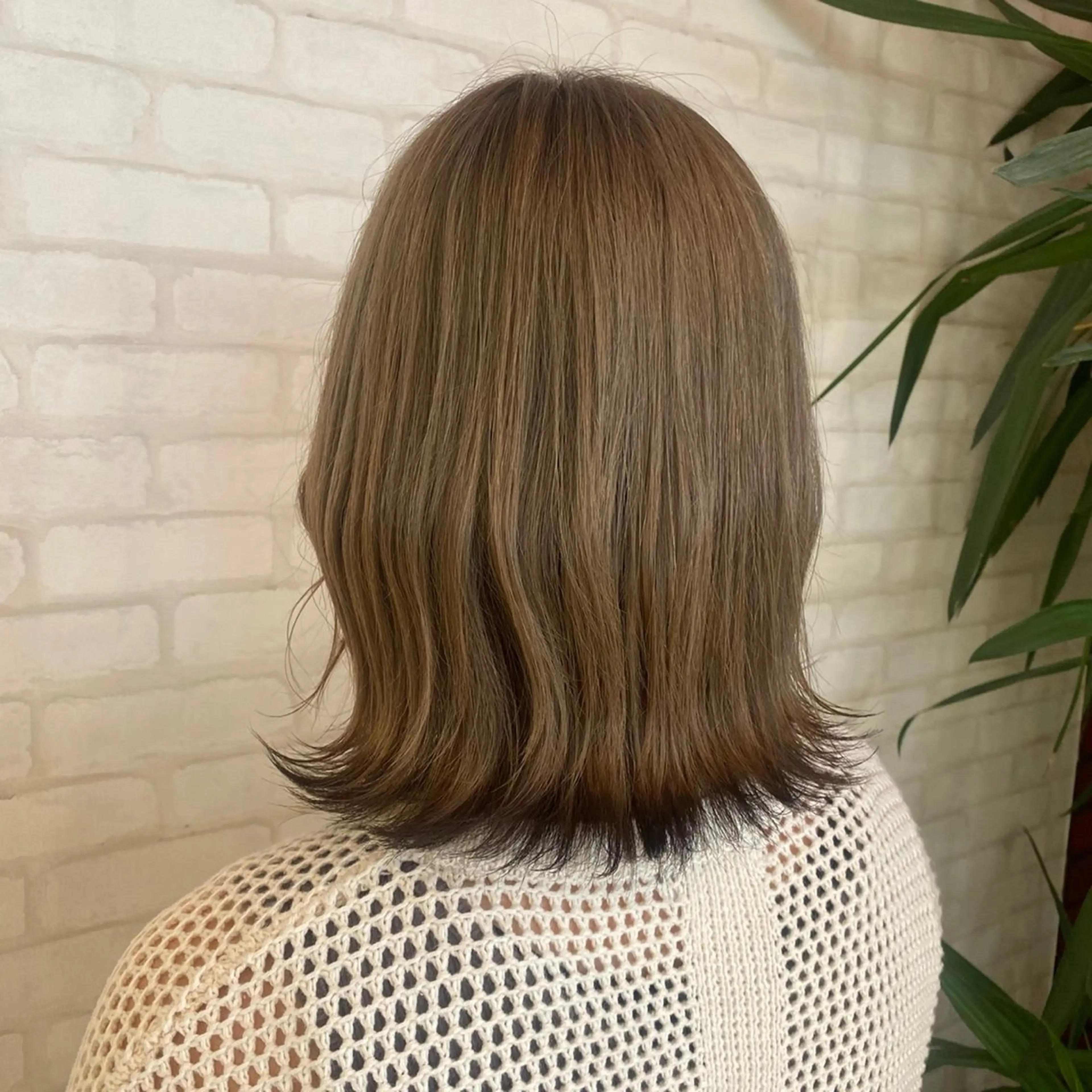 ミディアム カラー 土屋 咲希のヘアスタイル