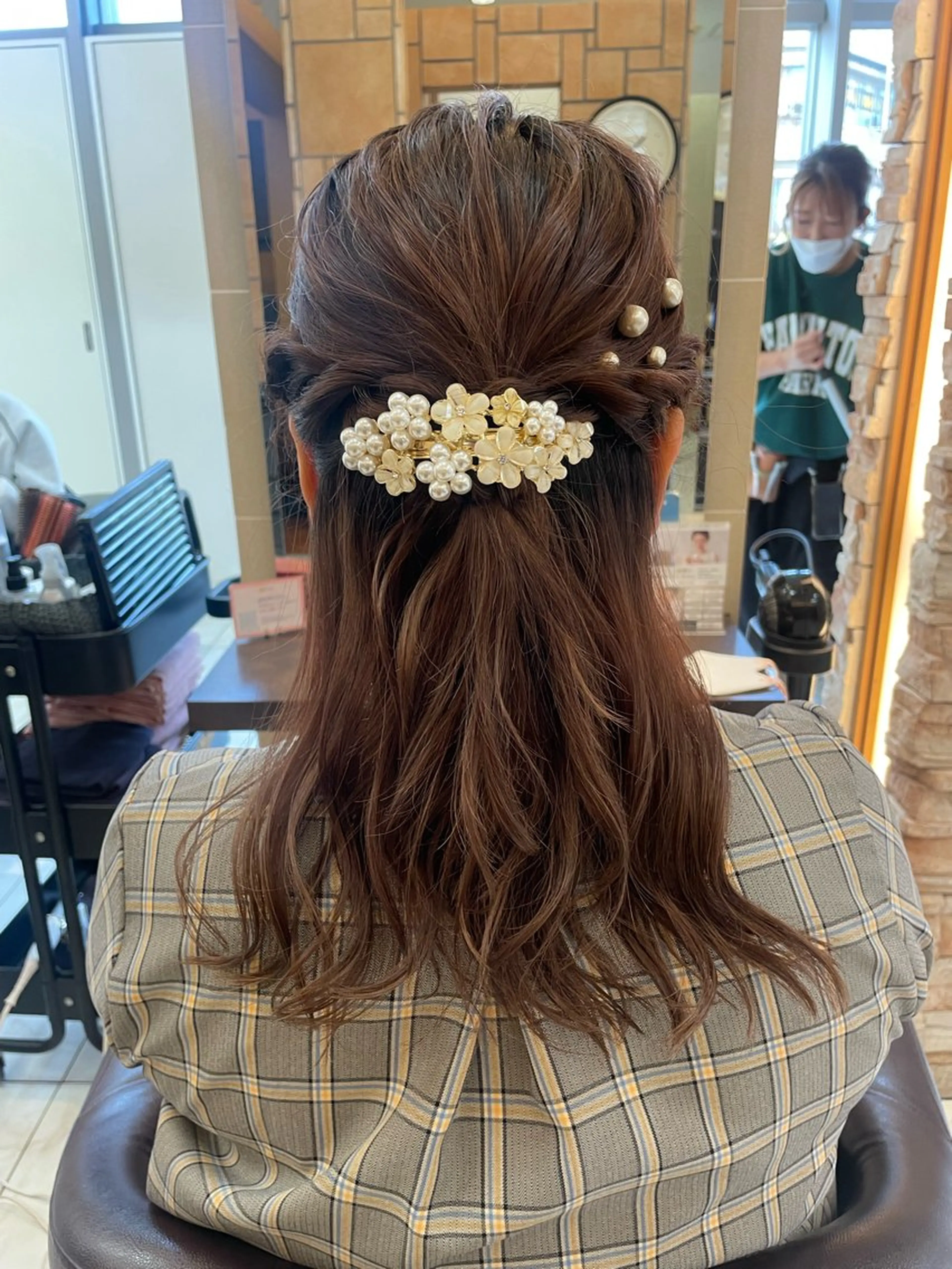 セミロング ヘアセット 肌までキレイ見え✨️ 赤み消し特化のヘアスタイル