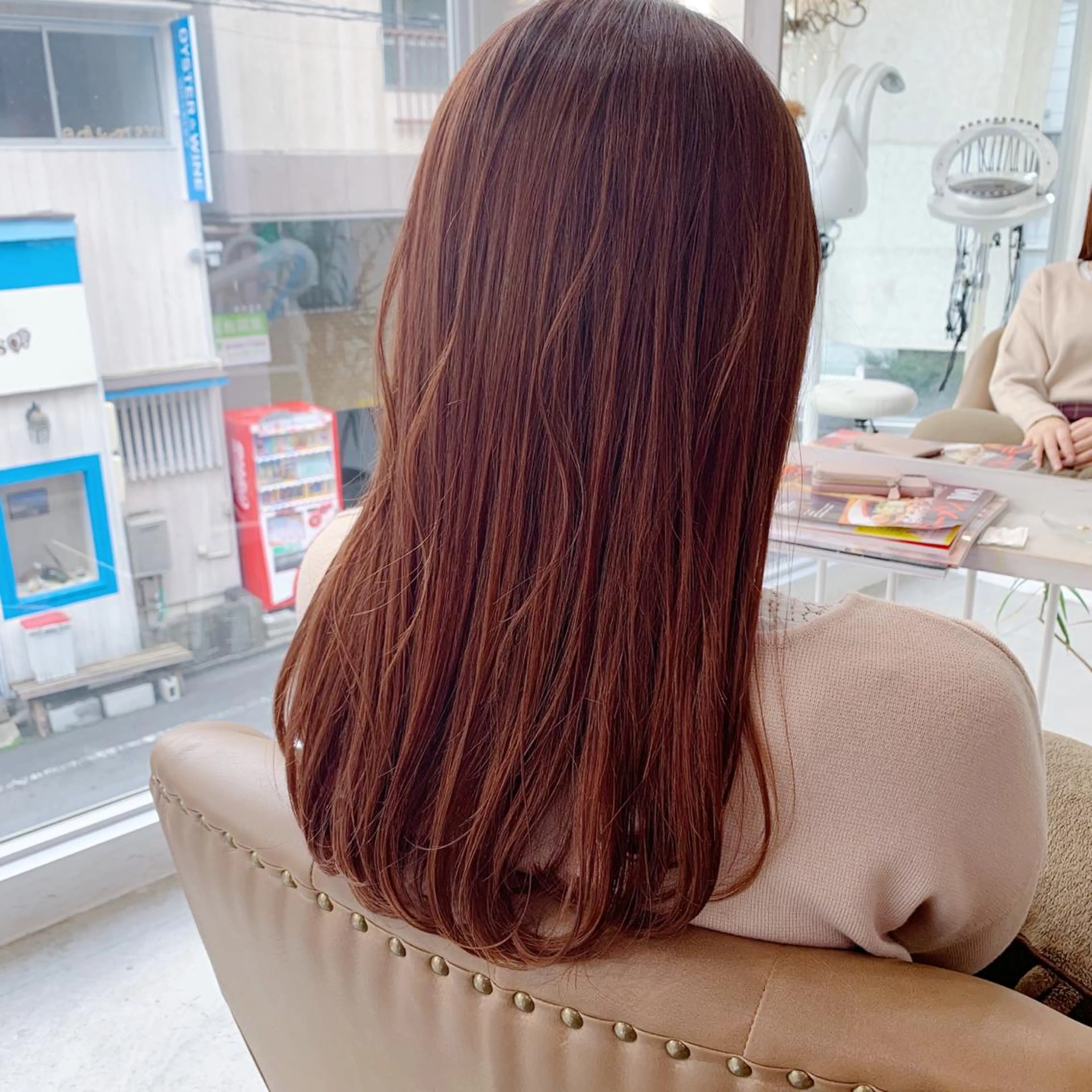 セミロング カラー タカハシ ハヤトのヘアスタイル