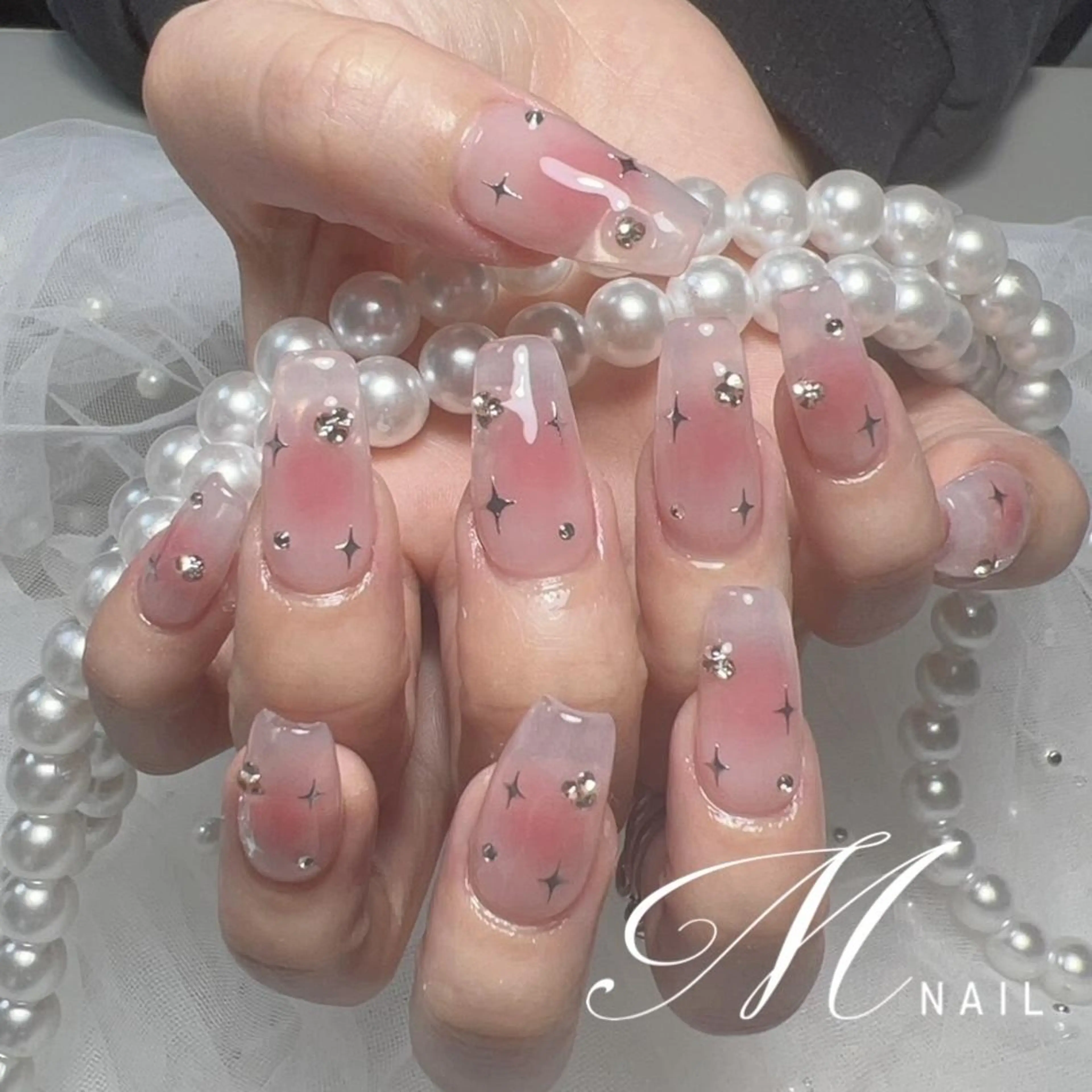 ネイル MNailパラ取扱店 🦋キャンペーン中✨のネイルデザイン