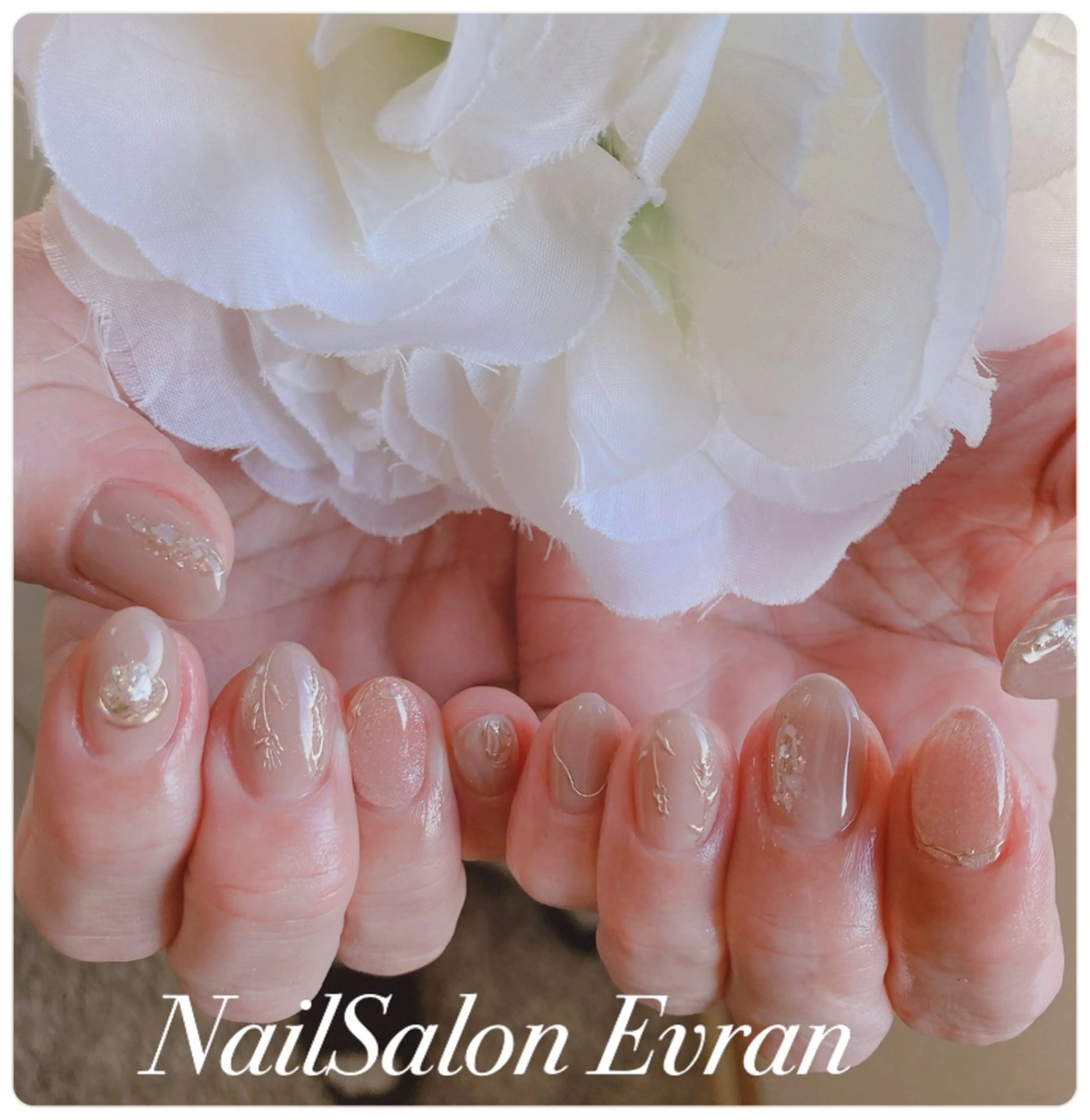 ネイル アートネイル フレンチネイル マグネットネイル 持ち込み ニュアンスネイル ハンドネイル Nail salon Evranのネイルデザイン