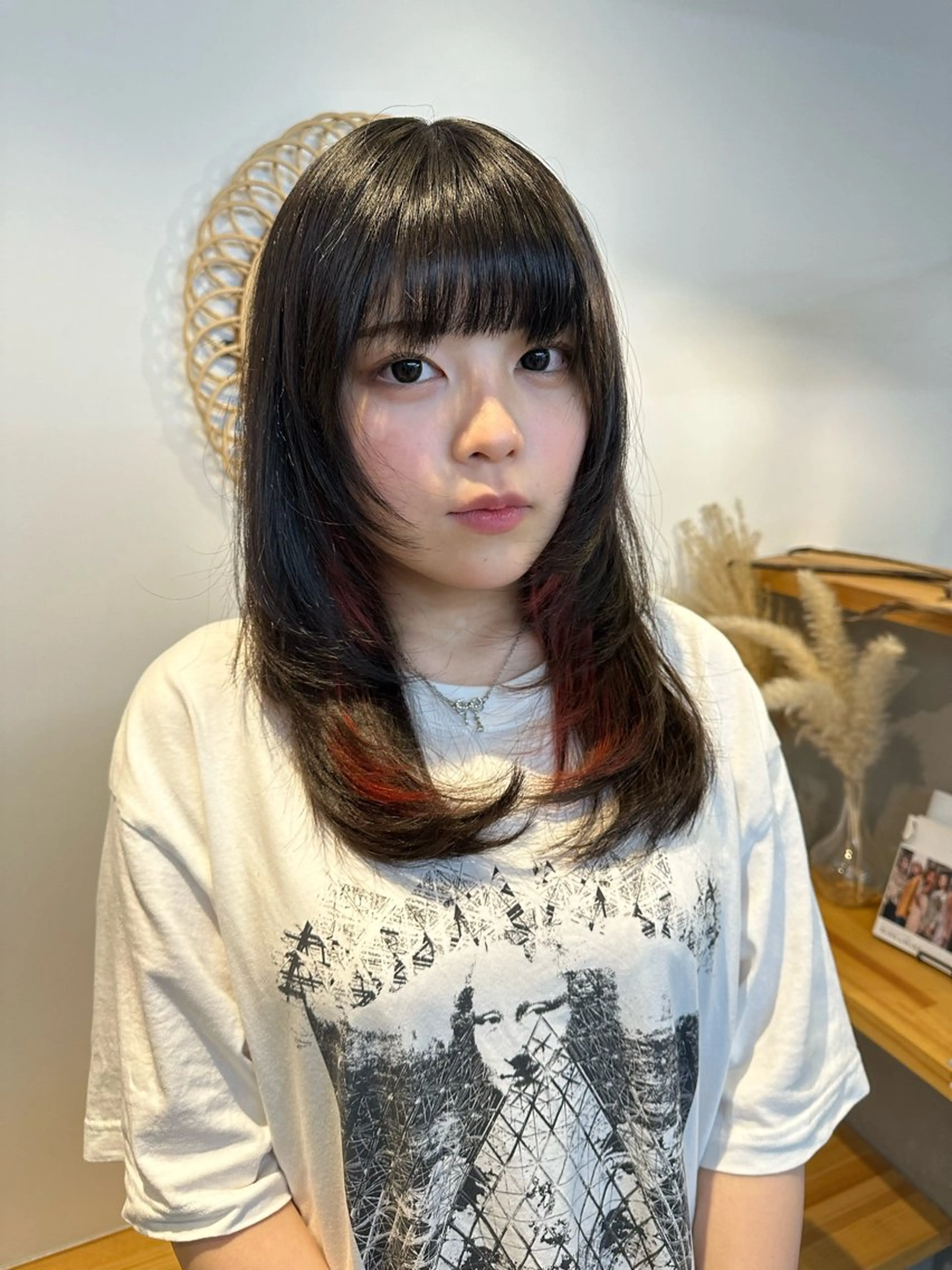 ミディアム カラー yuika .のヘアスタイル