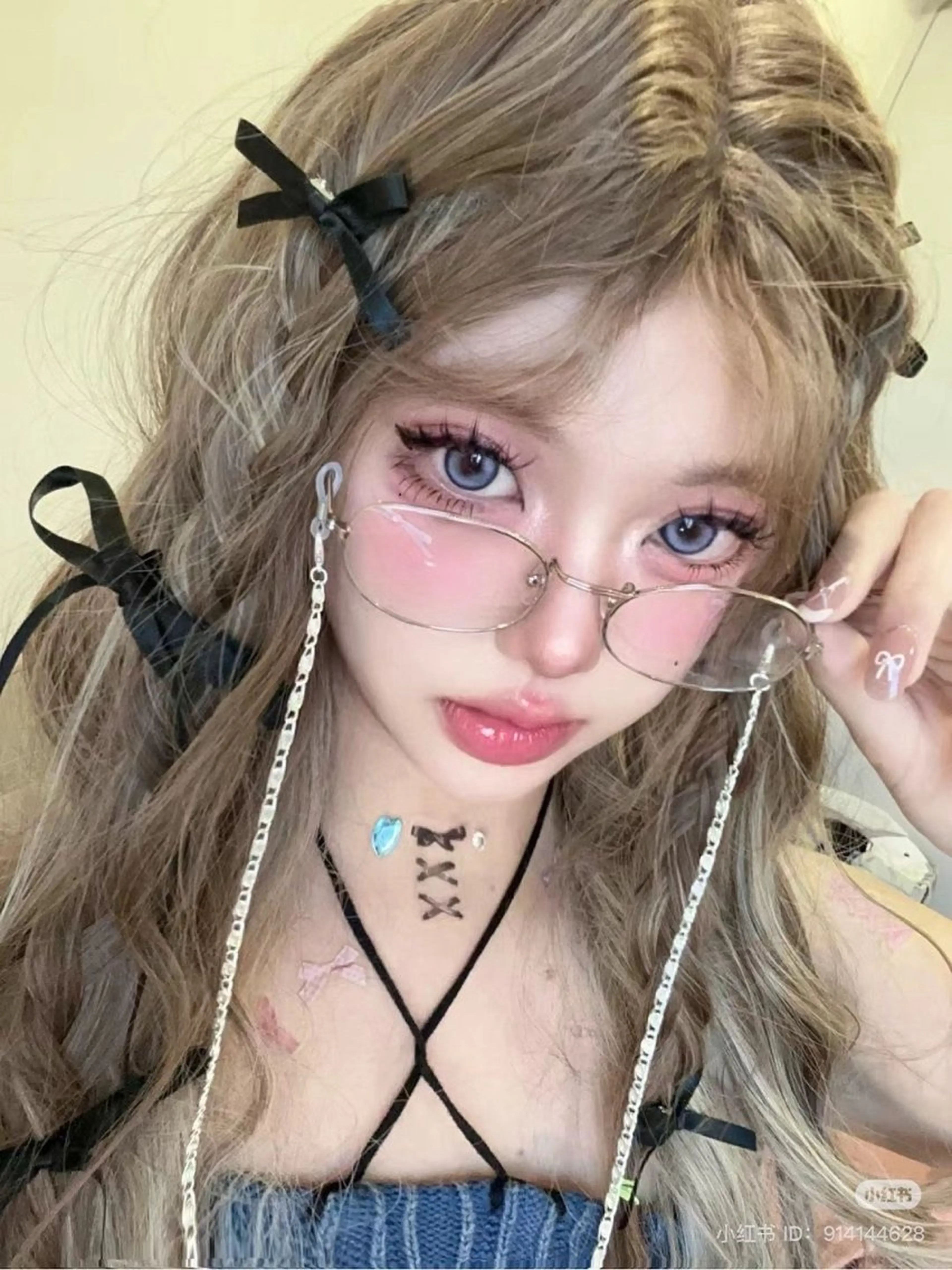 ロング カラー ベージュカラー ブリーチ 透明感カラー ダブルカラー オリーブカラー カット ヘアカラー トリートメント 透明感カラー✨🩵 韓国ヘアkanatoのヘアスタイル