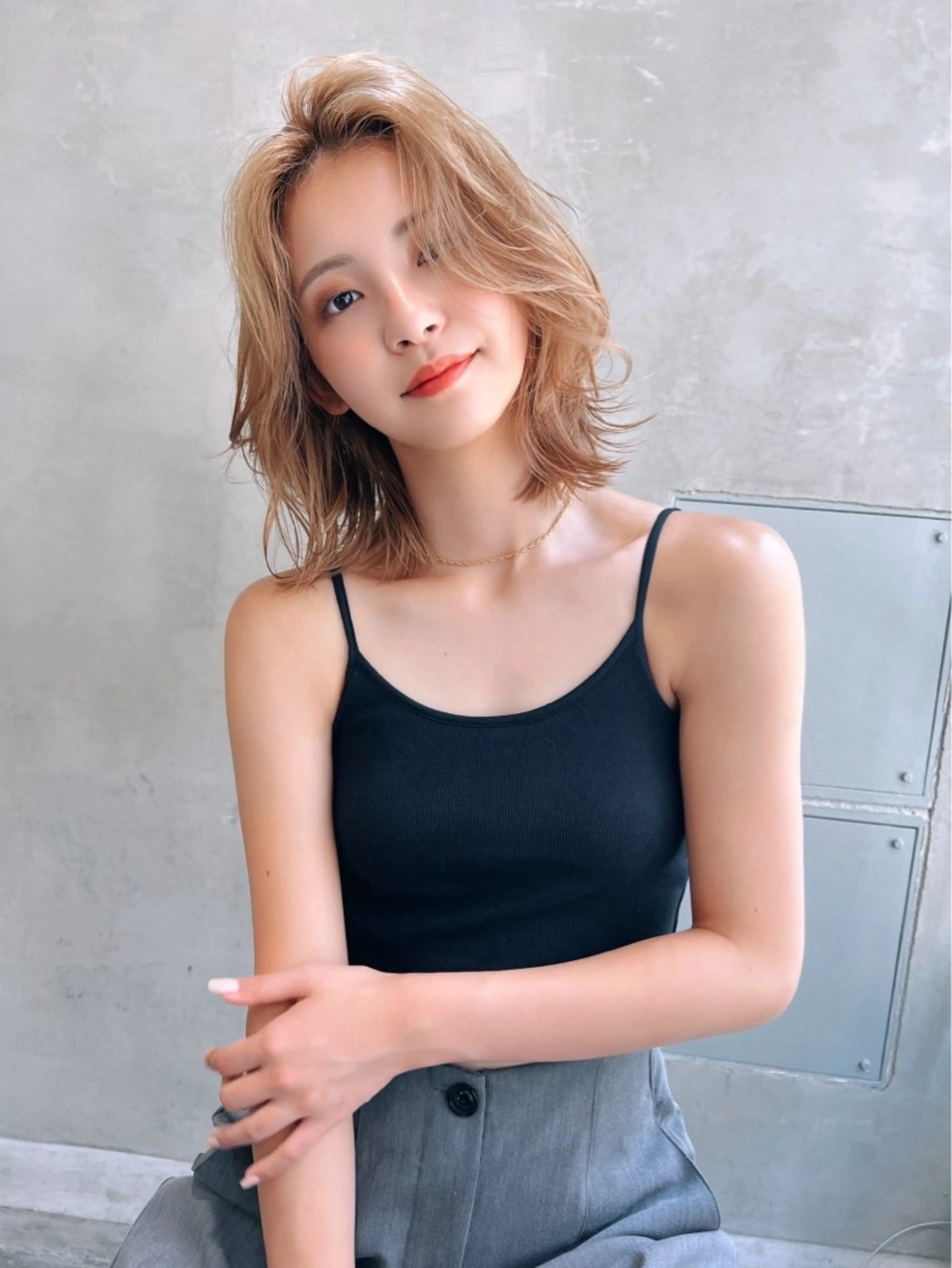 ミディアム カラー ヘアカラー トリートメント ヘッドスパ ブリーチ　ハイトーン RIKUTOのヘアスタイル