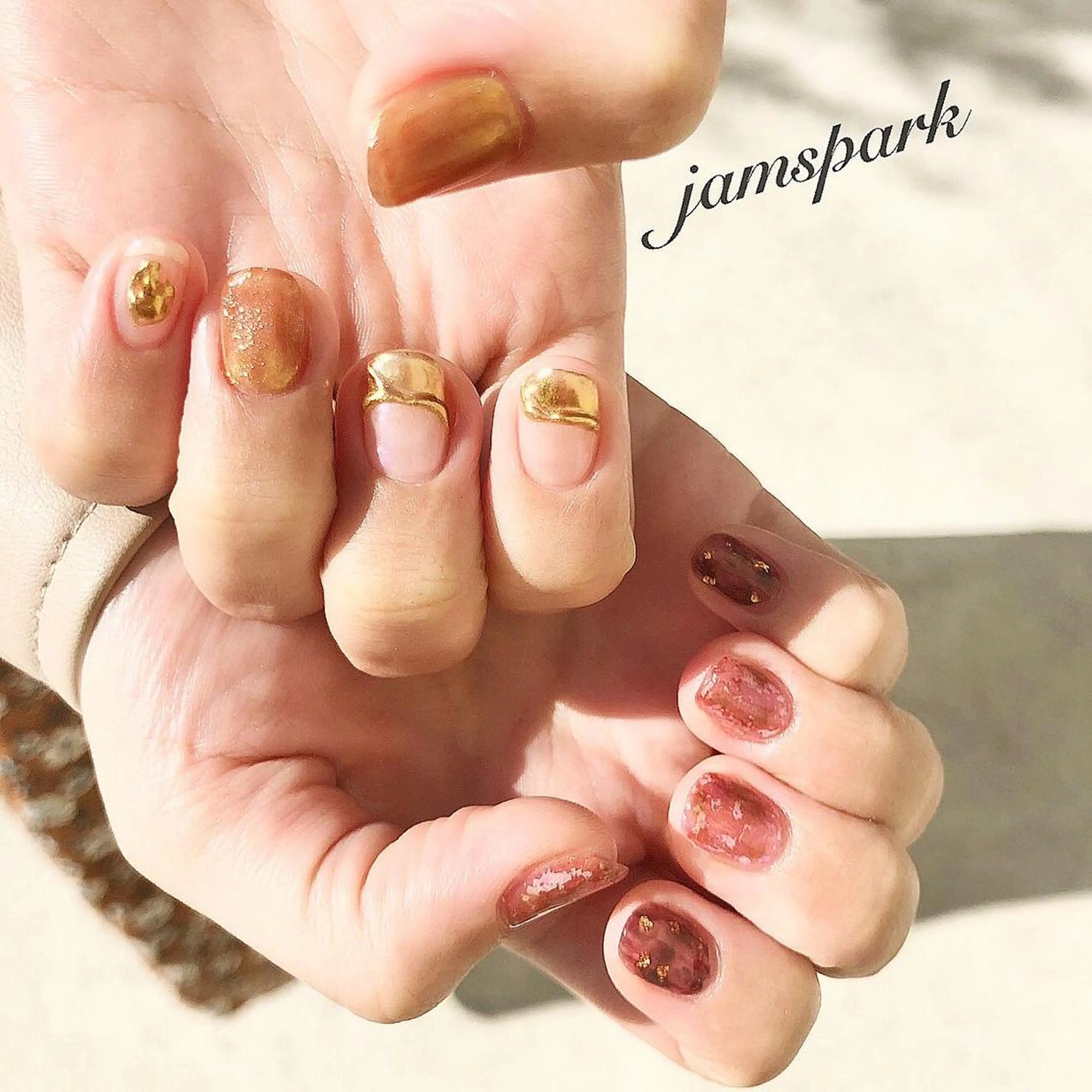 ネイル べっ甲ネイル ブラウン フレンチネイル ジェルネイル ミラーネイル ハンドネイル jamspark ✨のネイルデザイン