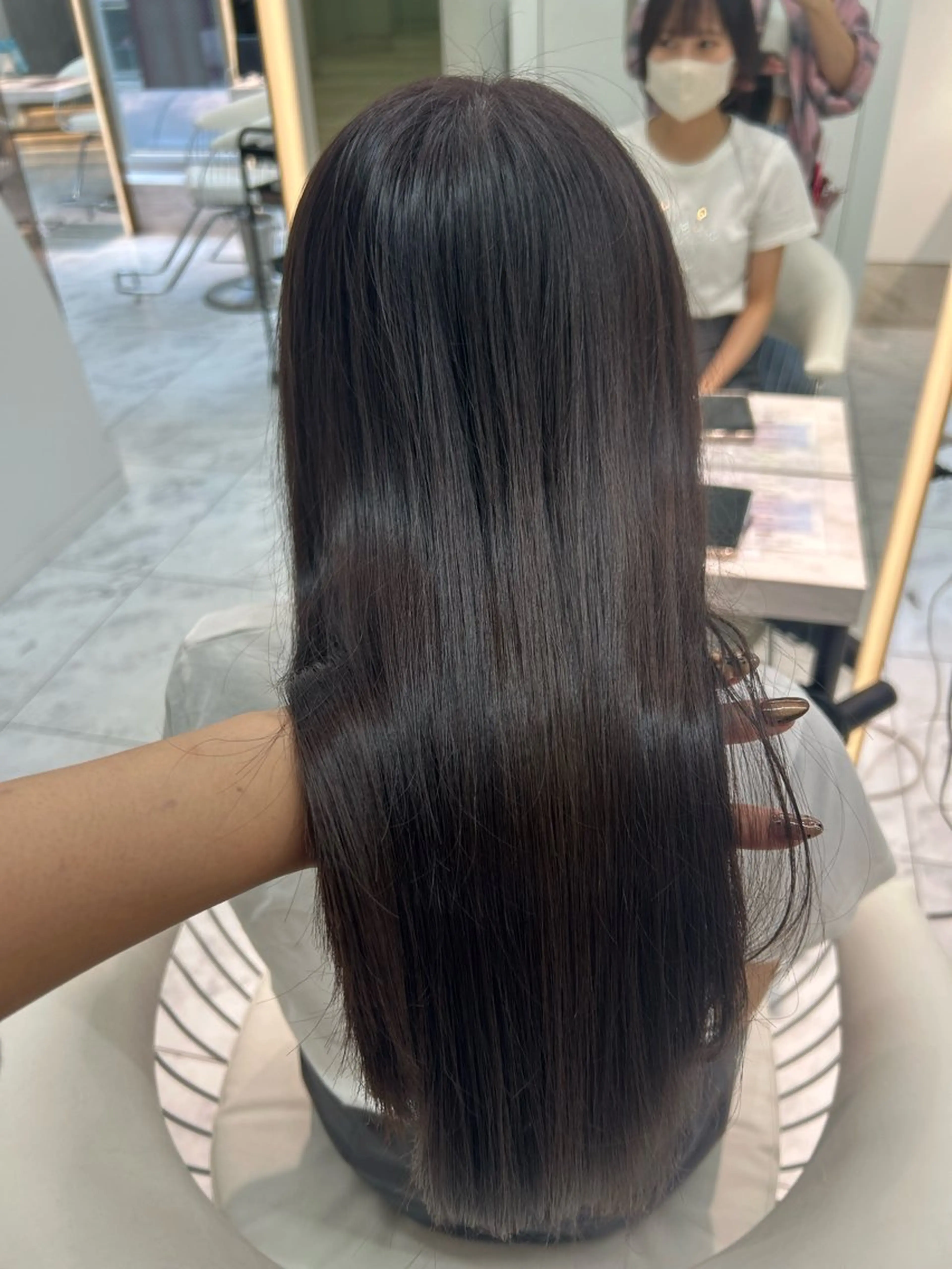セミロング カット ヘアカラー 縮毛矯正 トリートメント Shousui Mutsumiのヘアスタイル