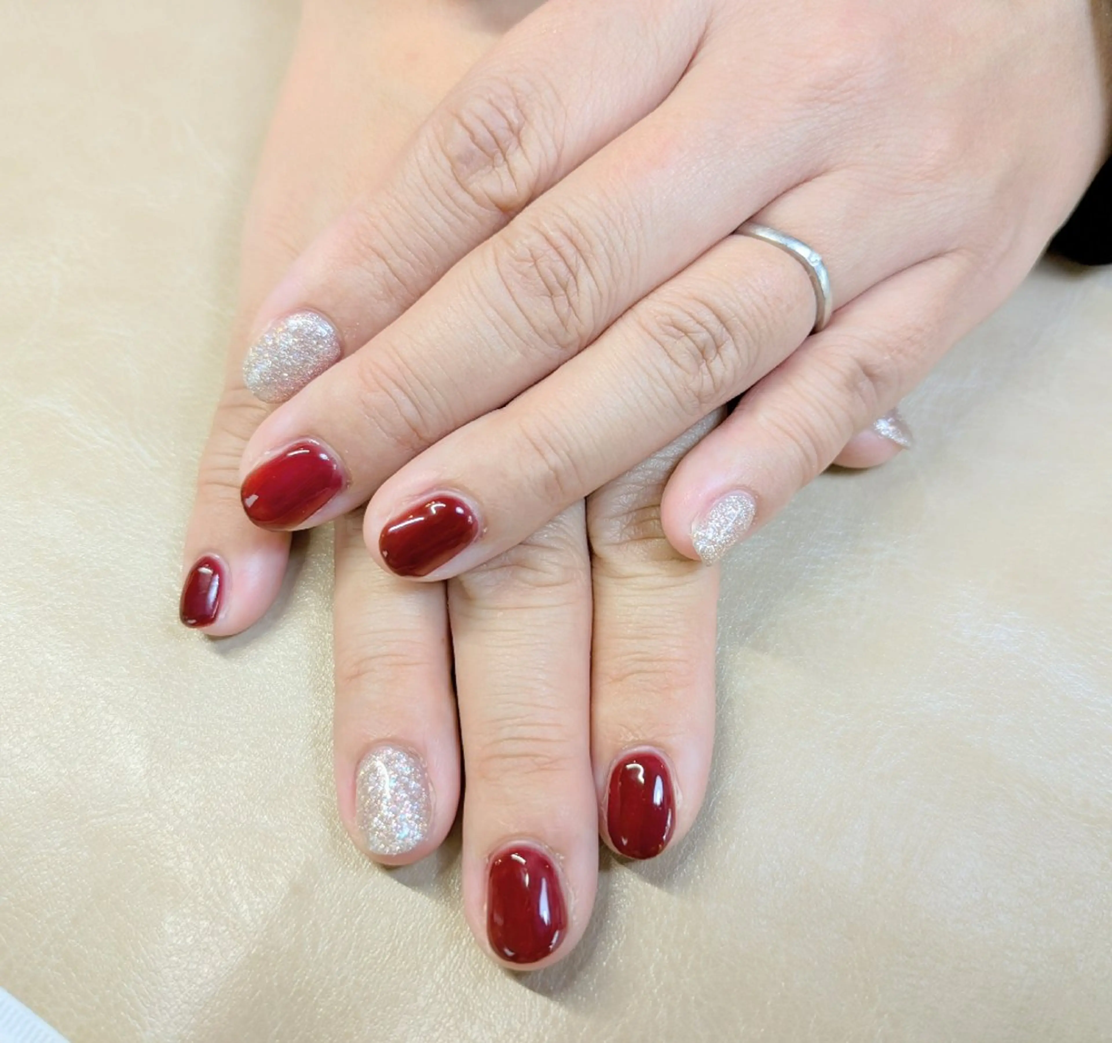 ネイル ワンカラーネイル LYLY aiのネイルデザイン