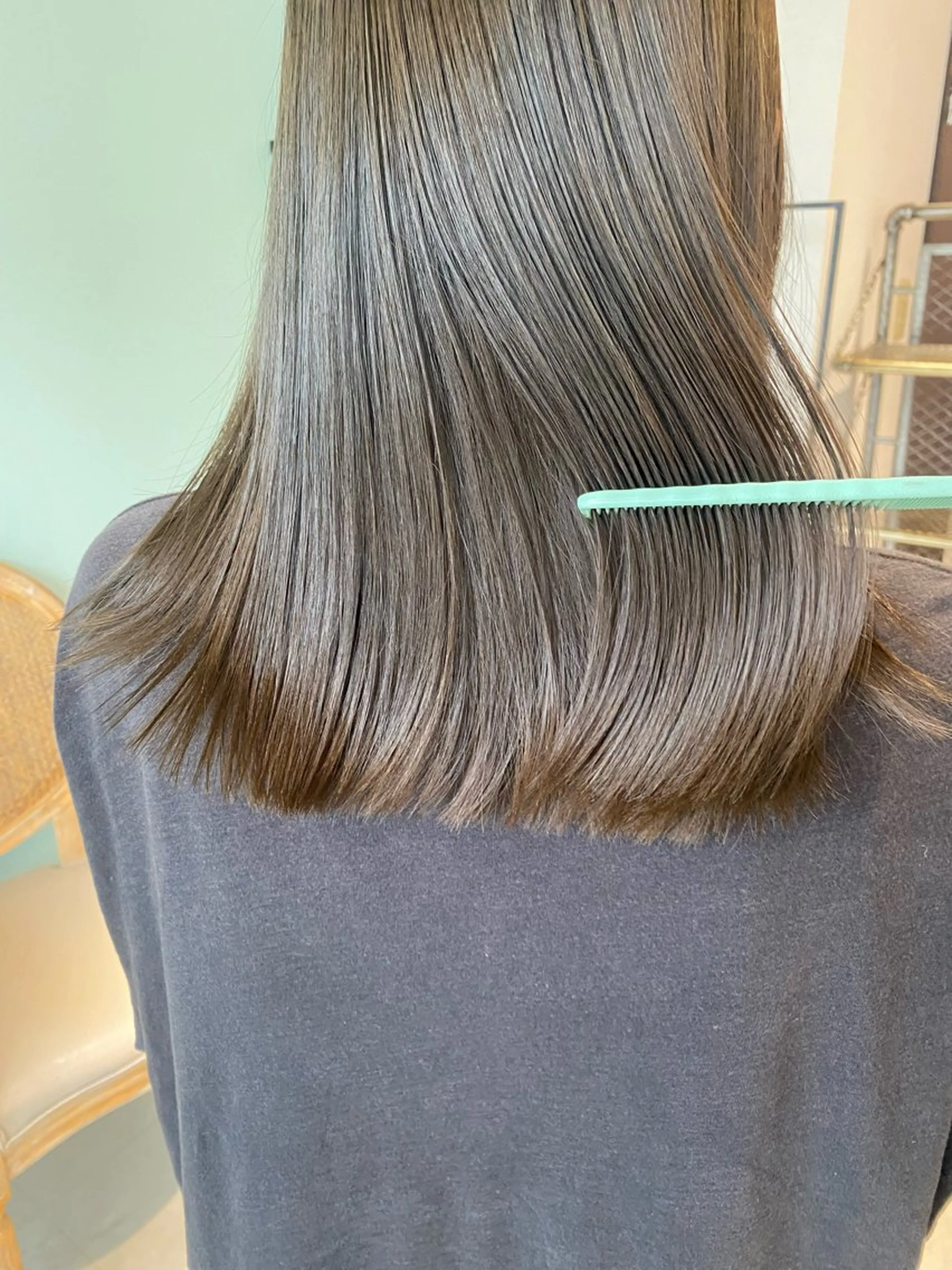 カラー オリーブカラー MATTY azusaのヘアスタイル