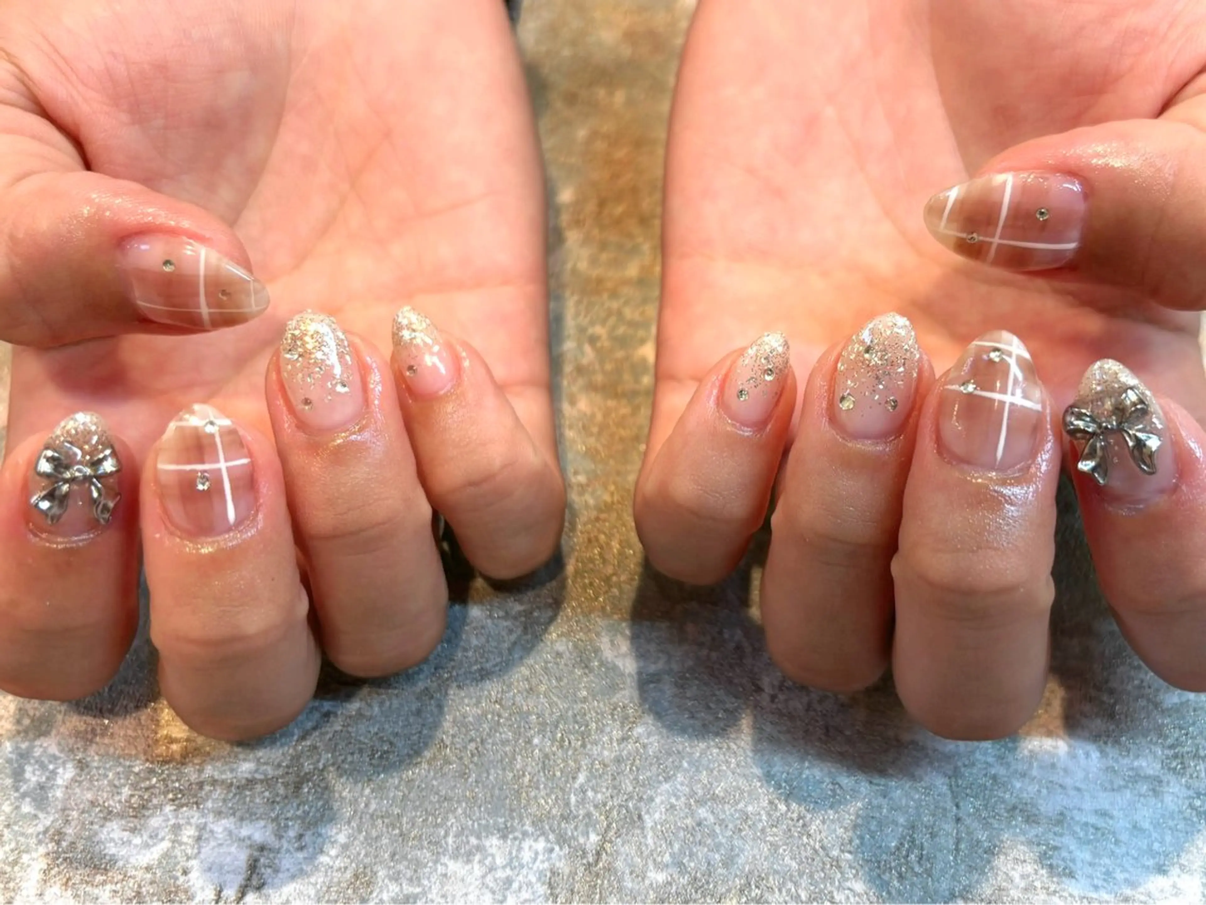 ネイル ハンドネイル AXSIA NAILのネイルデザイン