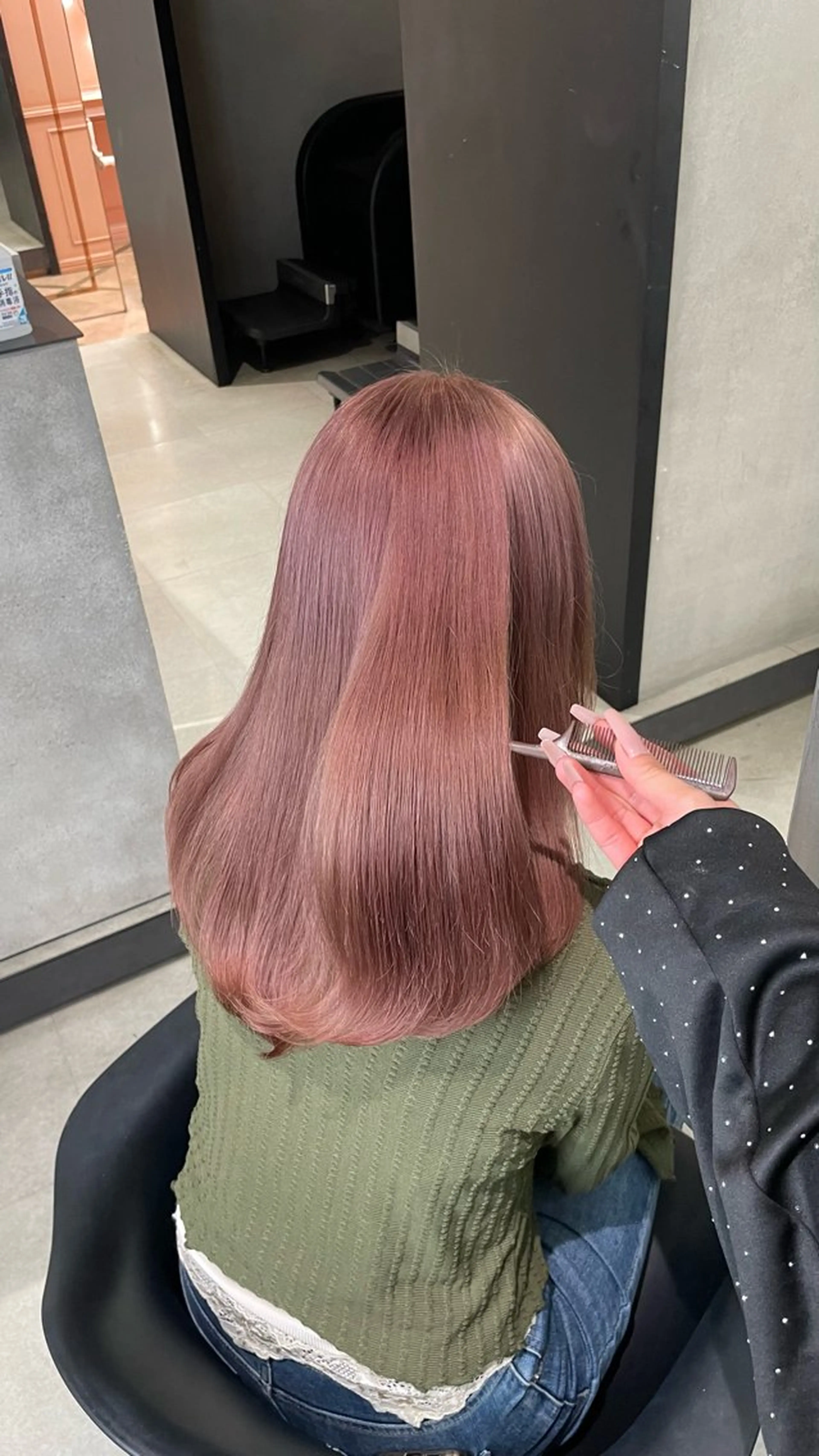 カラー ヘアカラー offwhite Nano🪩🧡のヘアスタイル