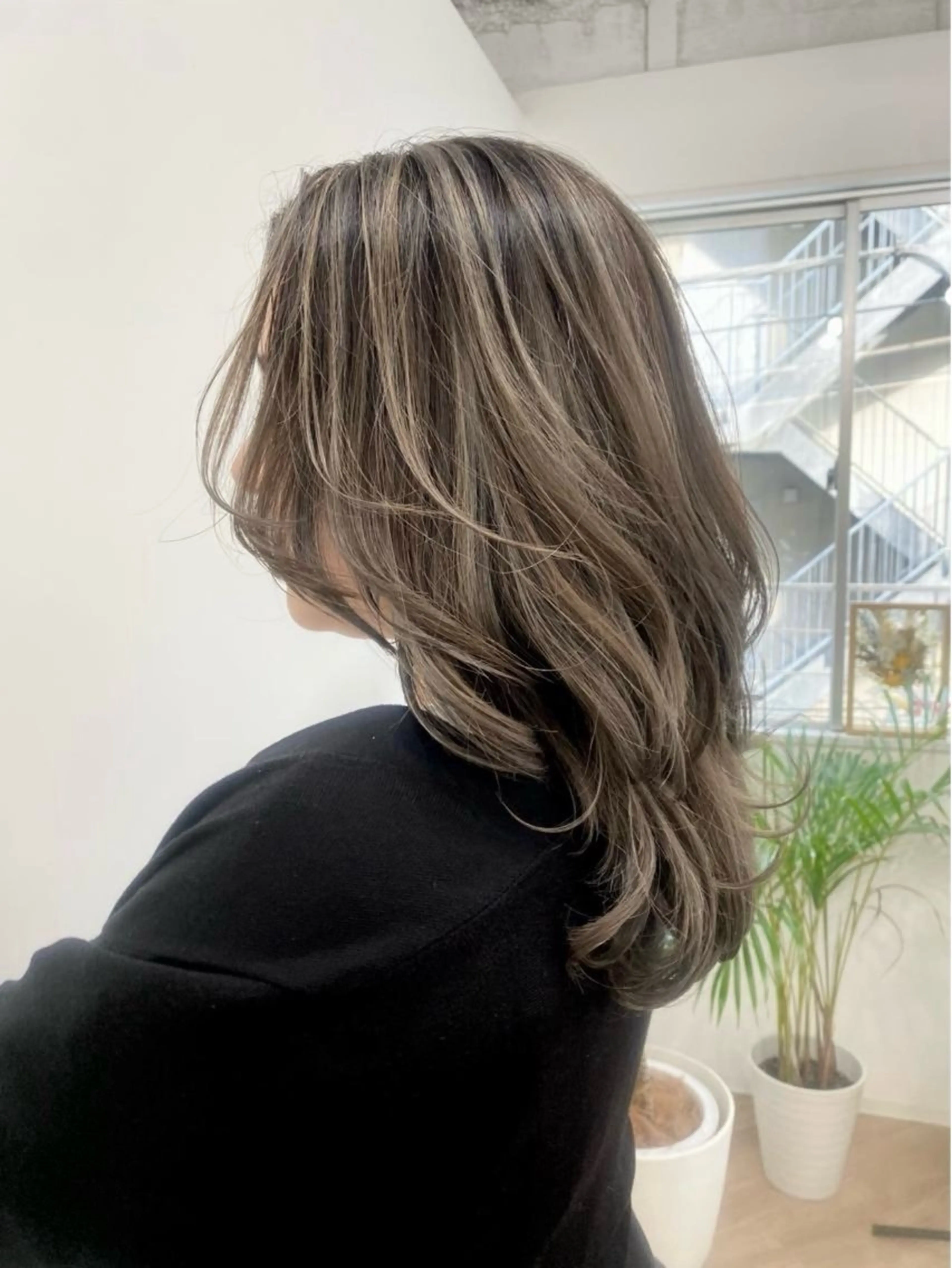 セミロング カラー ヘアカラー トリートメント ヘッドスパ 韓国風×透明感カラー 髪質改善オタベシンヤのヘアスタイル