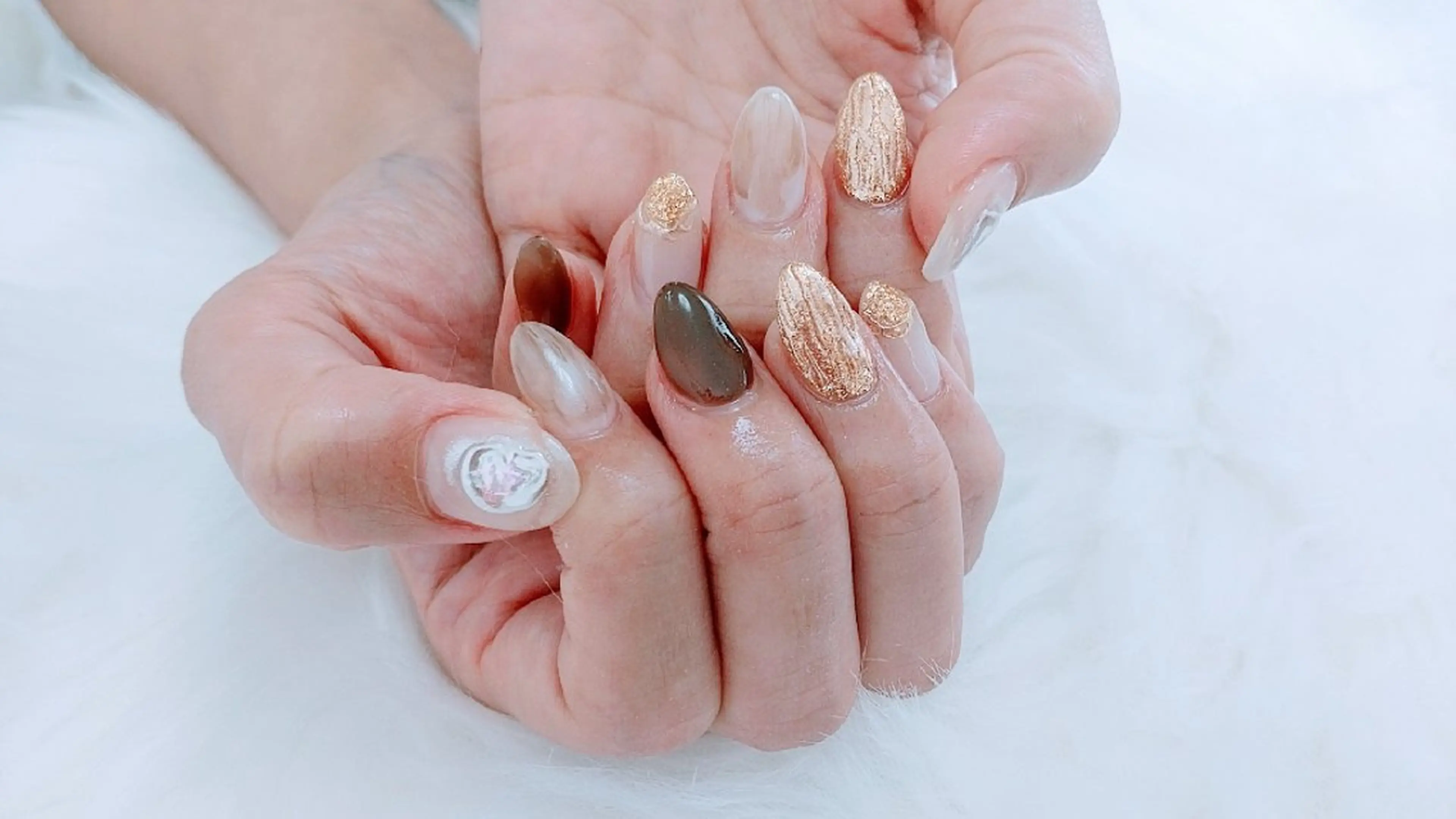 ネイル ハンドネイル &A.nail .のネイルデザイン