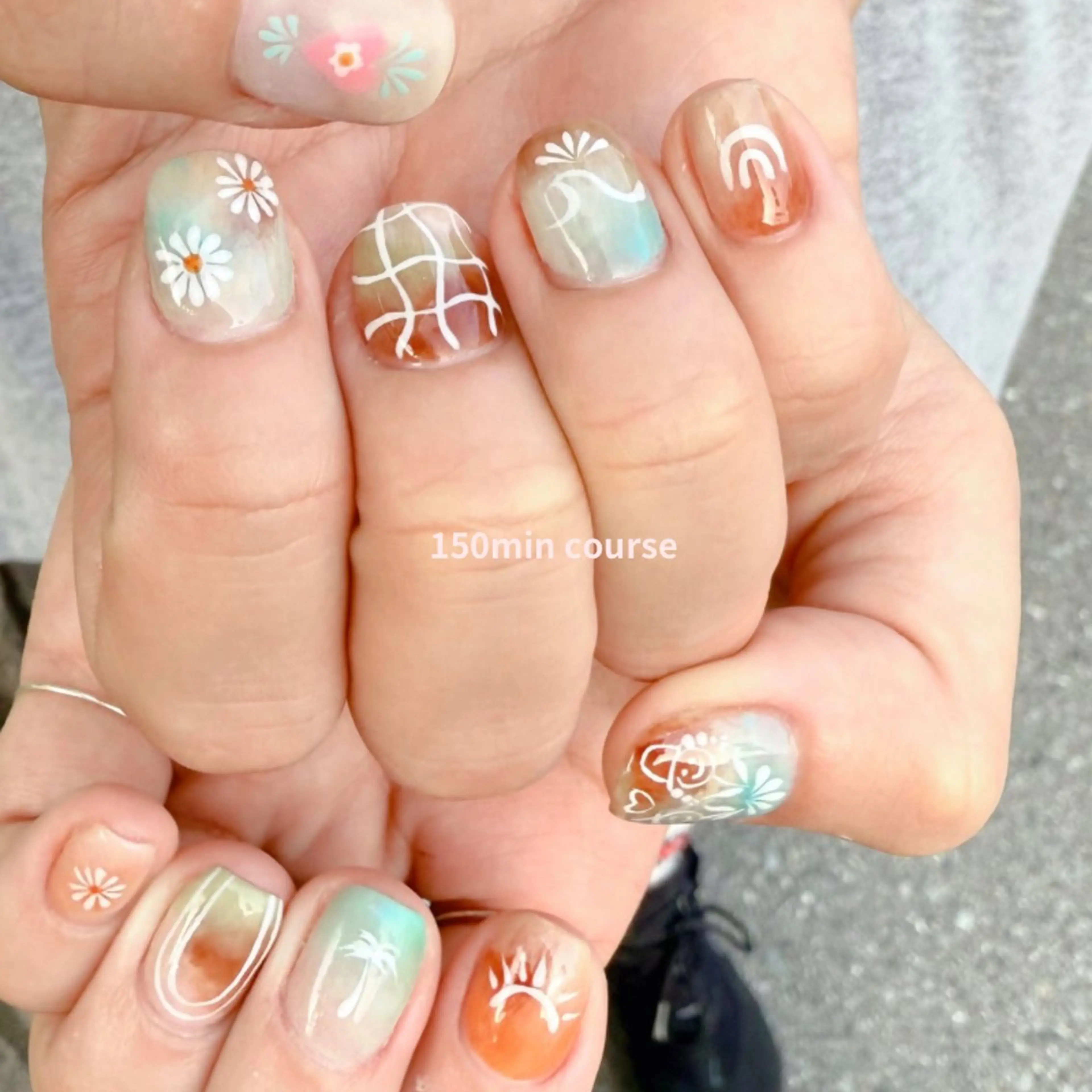 ネイル ハンドネイル ハンドケア nail salon　Natural Cure所属・平井 彩香のネイルデザイン