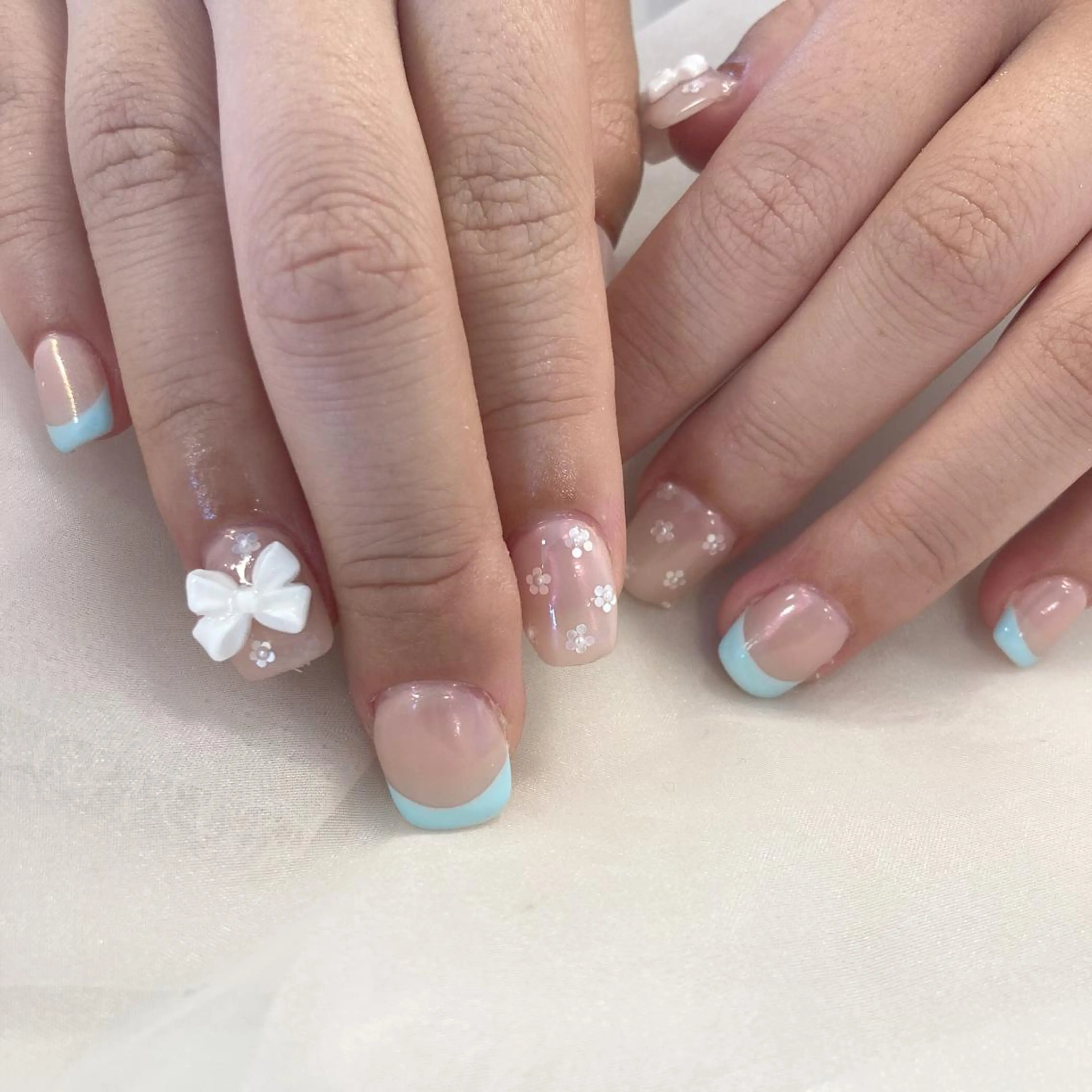 ネイル ハンドネイル GO TODAY SHAiRE SALON 表参道colore店所属・emmi nailのネイルデザイン