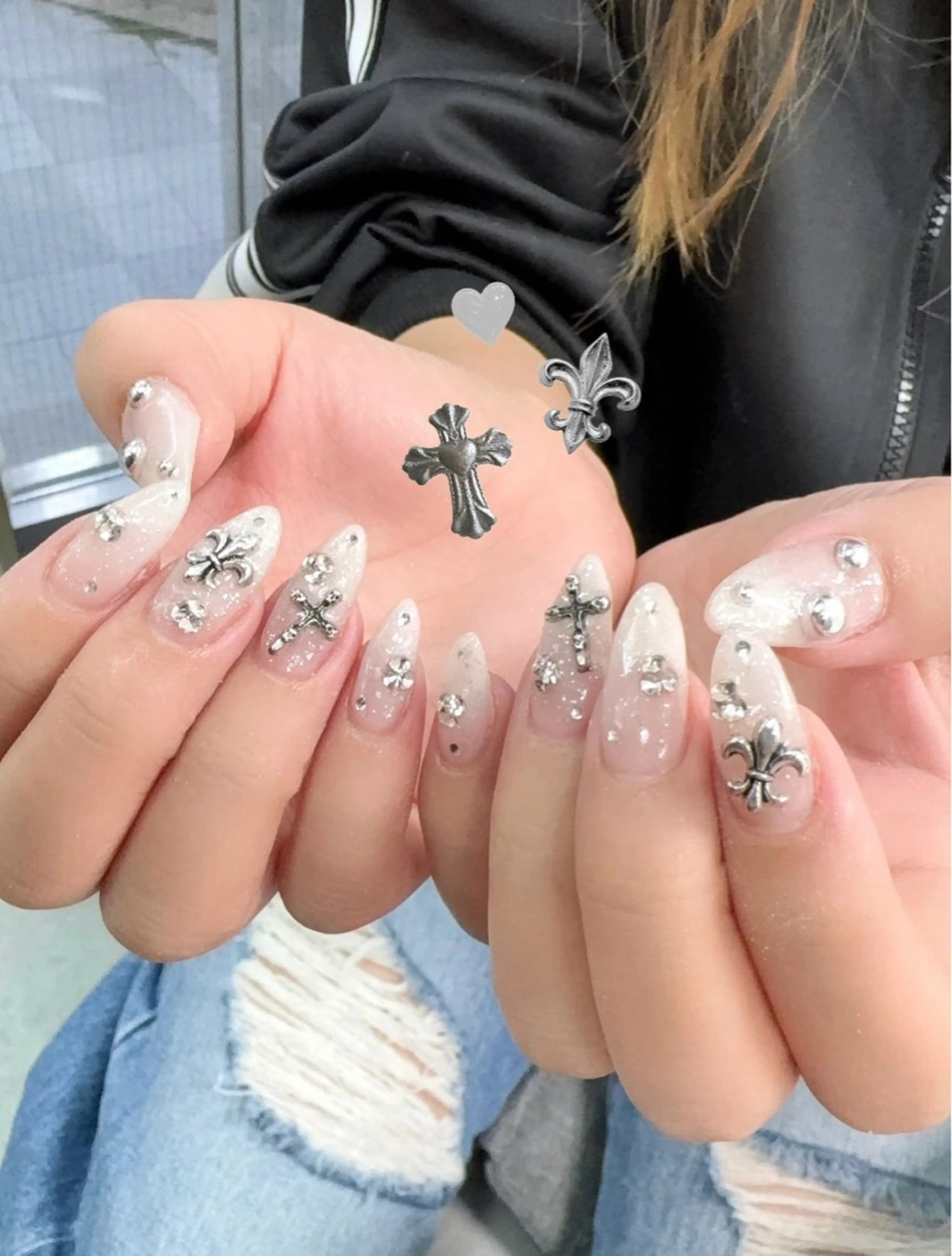 ネイル アートネイル 持ち込み ハンドネイル フットネイル Nailsalon mui.所属・中家 亜紗子のネイルデザイン