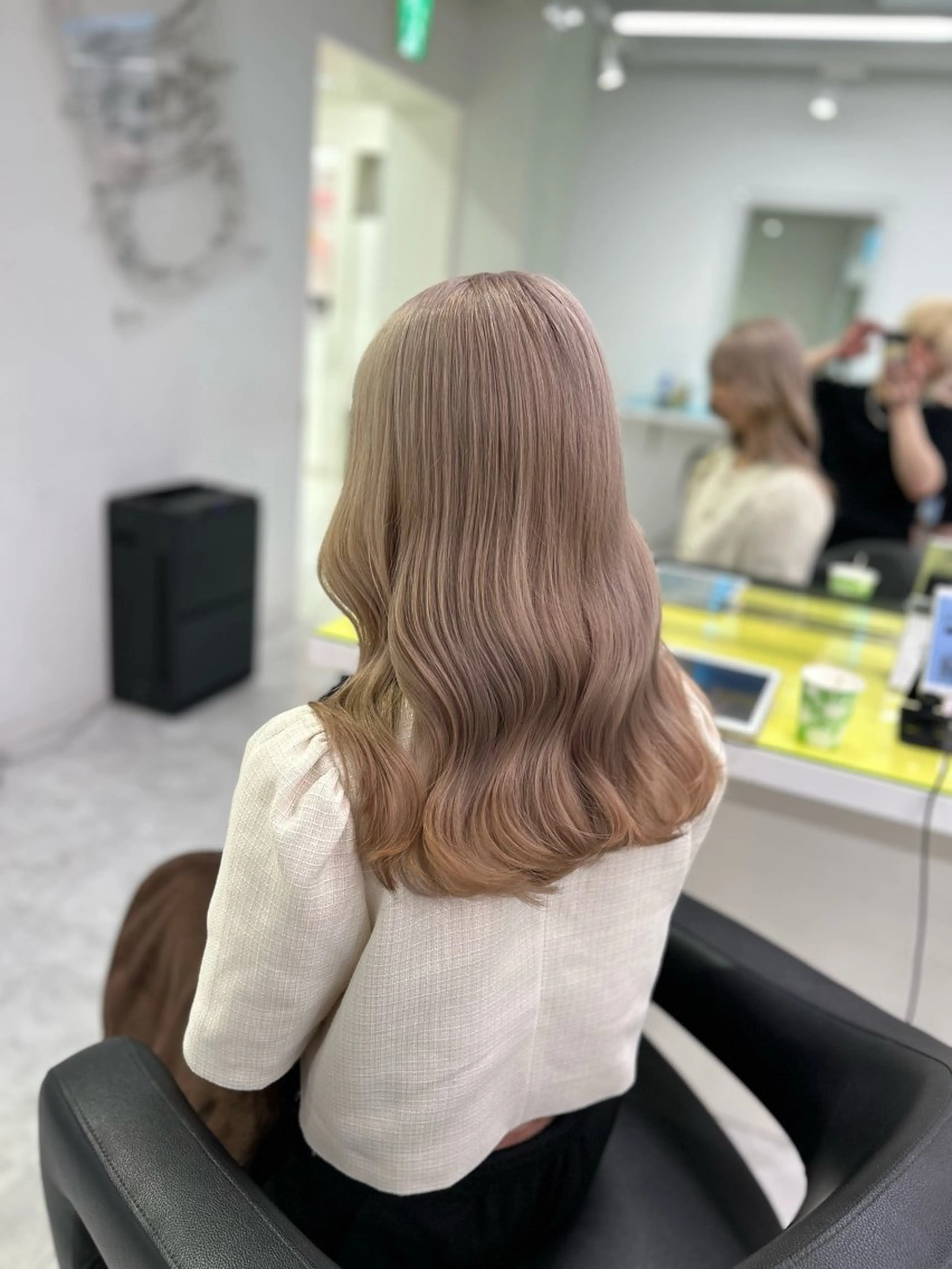 カラー トレンドモテカラー 🩷色落ちまで可愛くのヘアスタイル