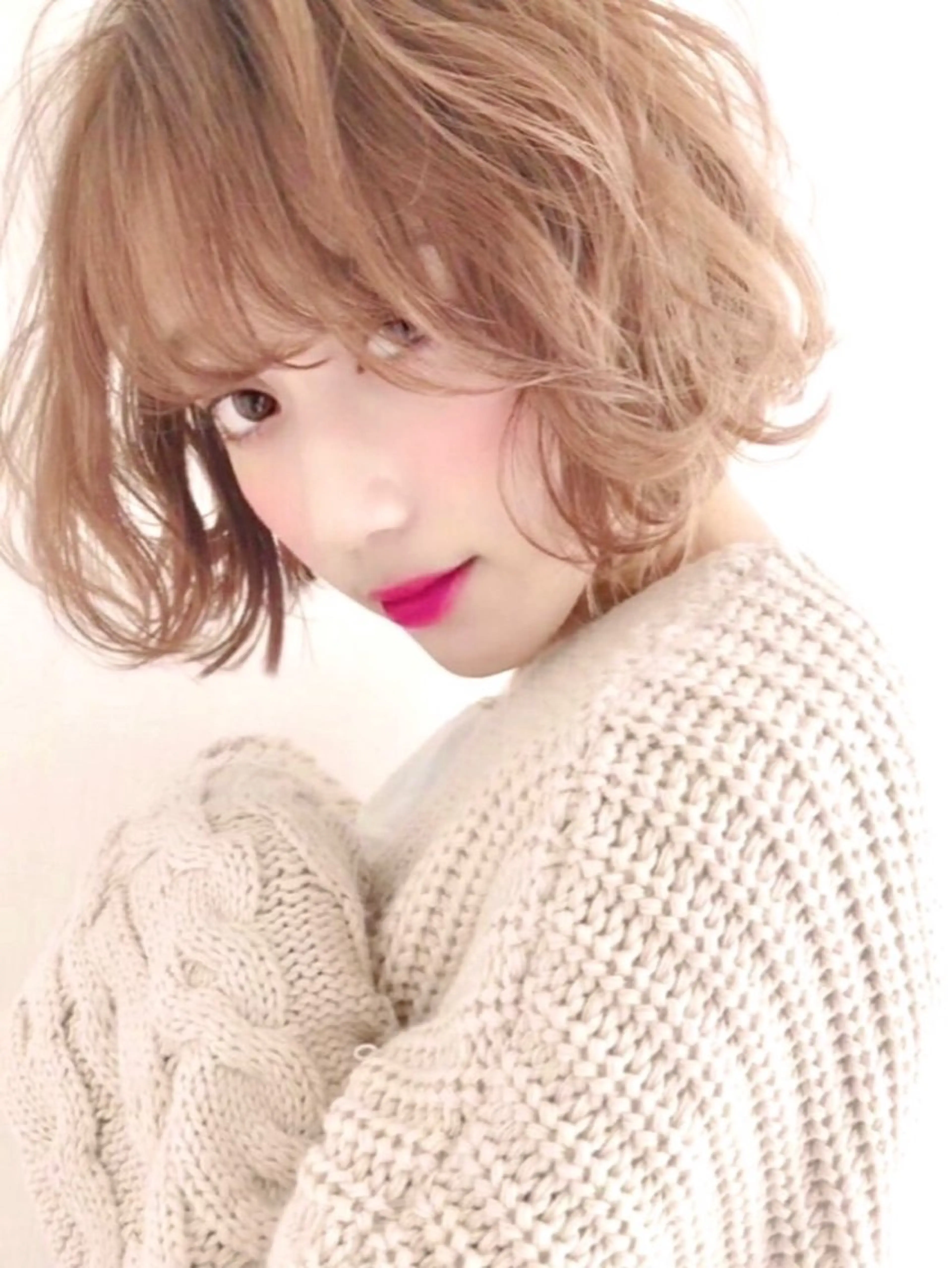 ショート ヒメザキ ユリのヘアスタイル