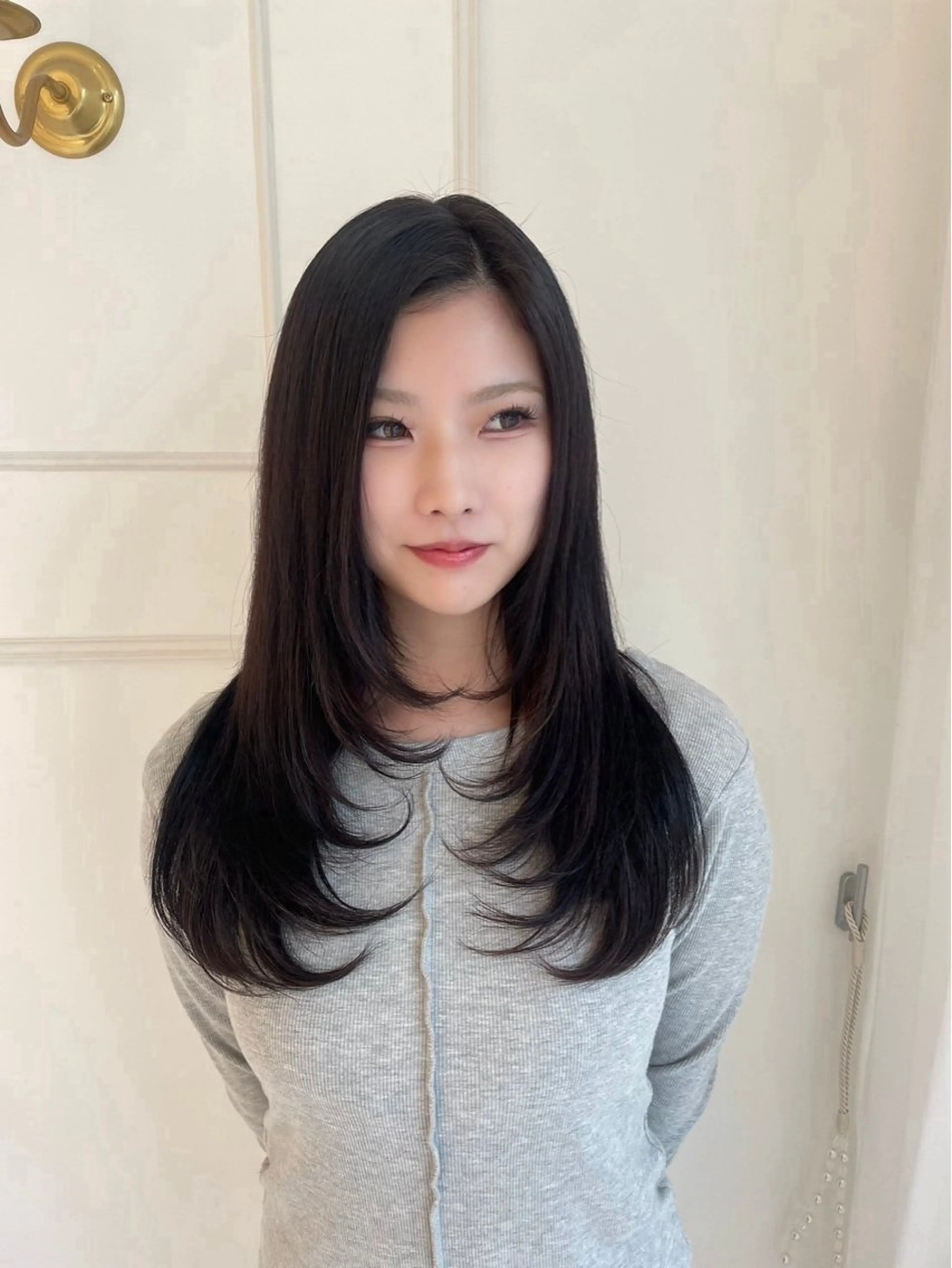 セミロング カラー 透明感カラー レイヤーカット カット ヘアカラー Parve Mix /頓宮 稚愛🤍のヘアスタイル