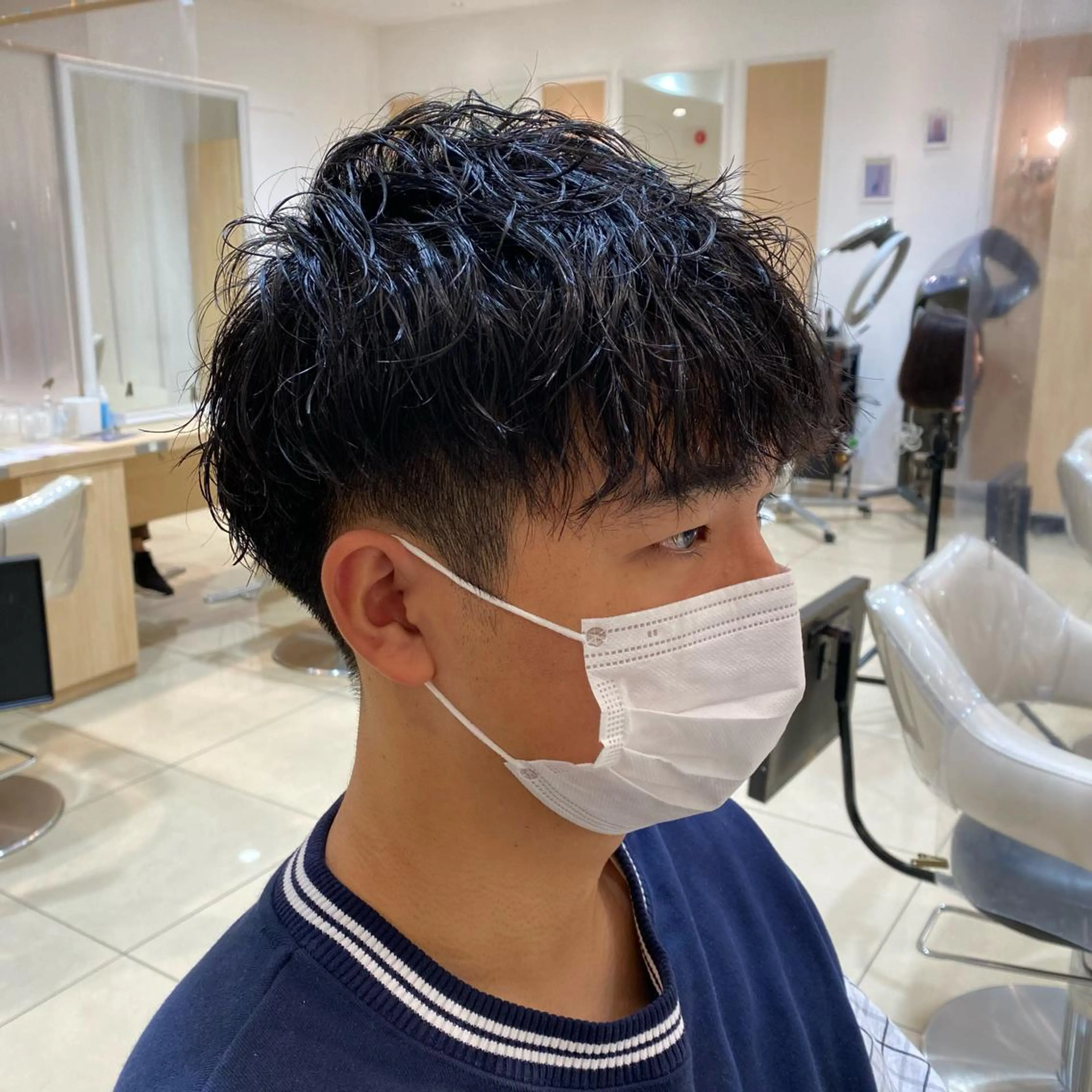 ショート パーマ メンズ カット パーマ メンズ特化型美容師 栗山勇人のヘアスタイル