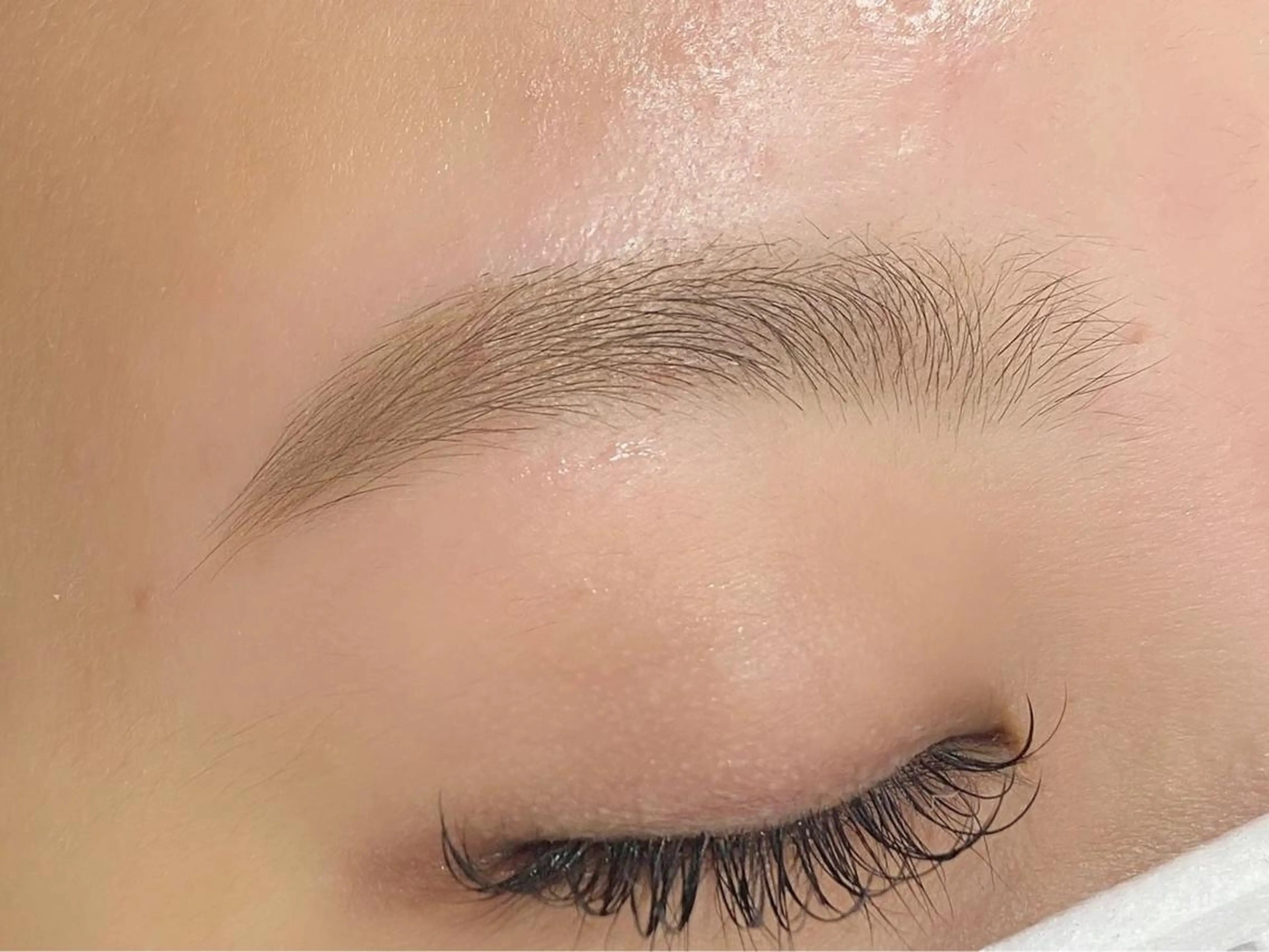 アイブロウ ワックス脱毛 eyelist 大垣のマツエク・マツパデザイン