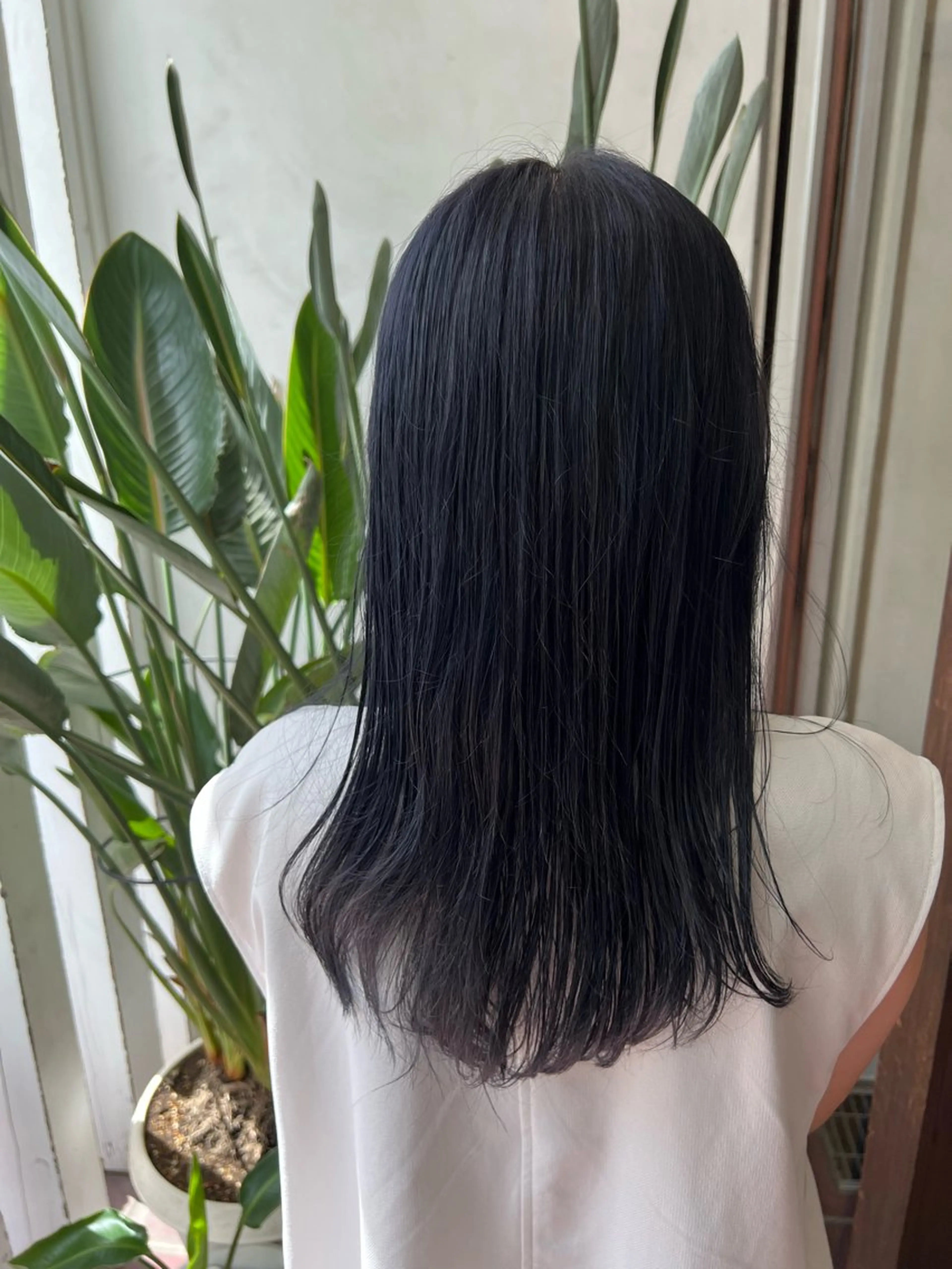 ロング カラー ブルーカラー ロング トリートメント ヘアカラー トリートメント ヘッドスパ ブリーチカラー🦖 岡部木乃夏のヘアスタイル