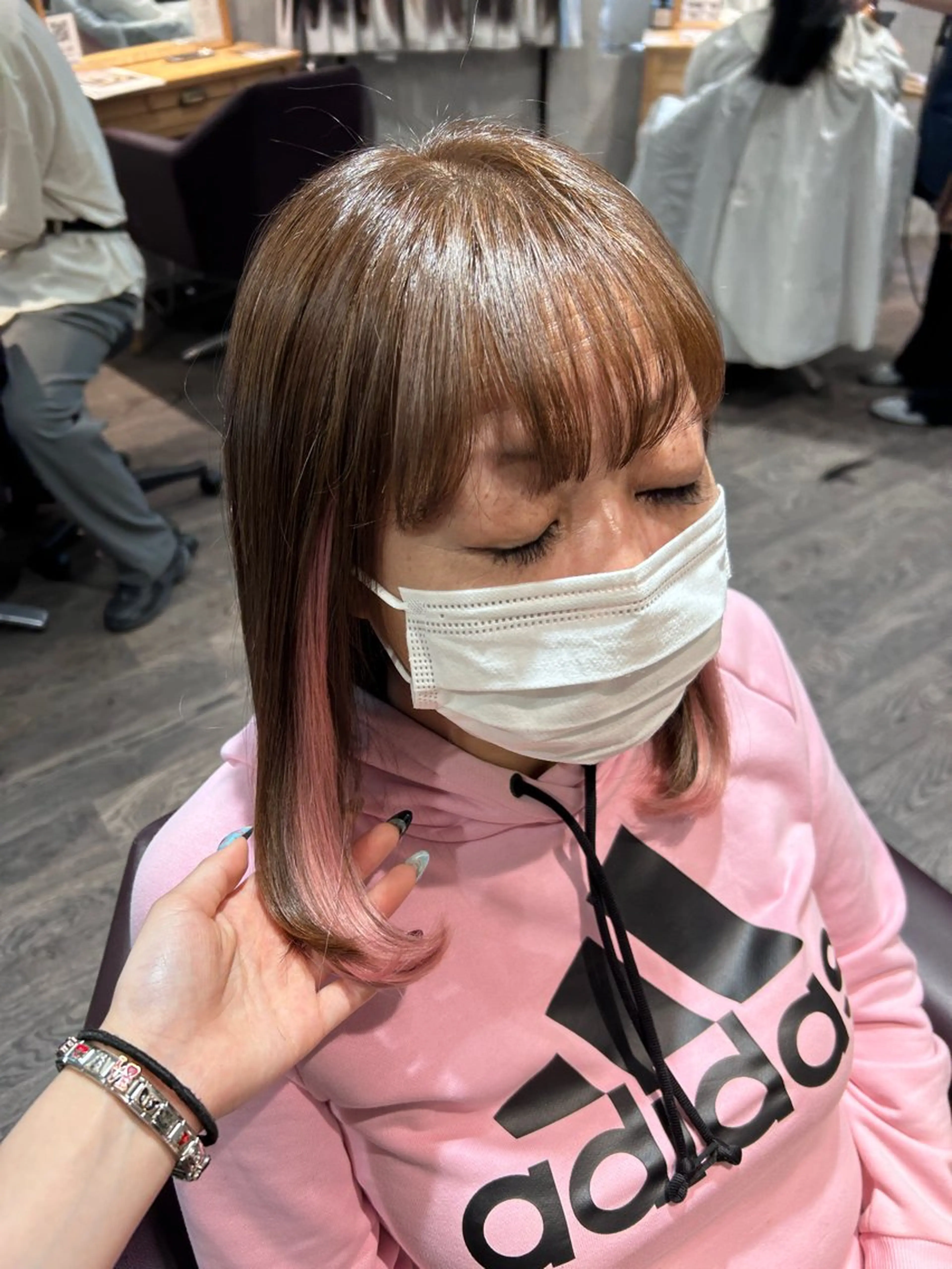 ミディアム エクステ ハイトーン🇰🇷 19歳美容師アリルのヘアスタイル