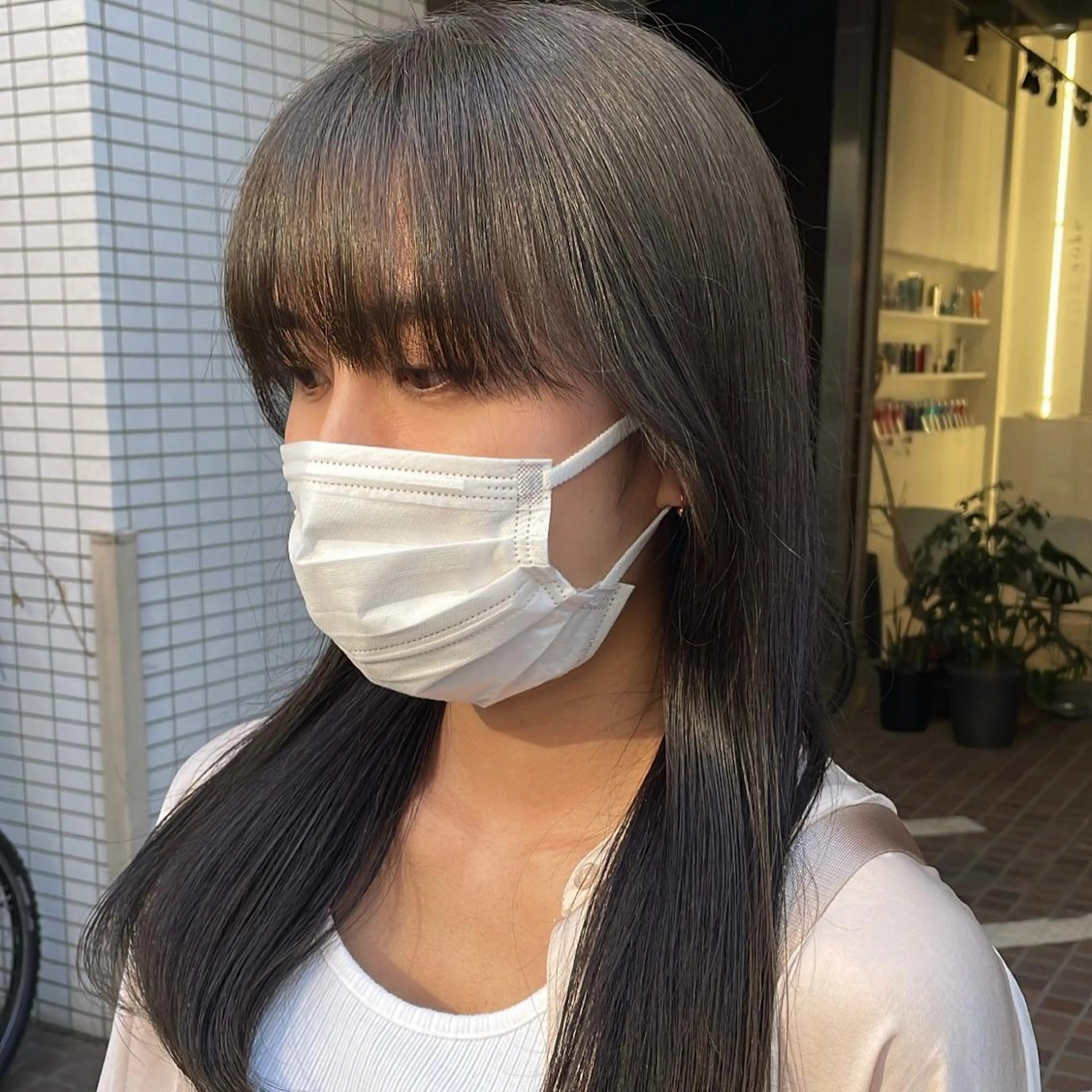 ロング カラー グレージュ オリーブグレージュ オリーブグレー iLi🫧kim ryongna🦋のヘアスタイル