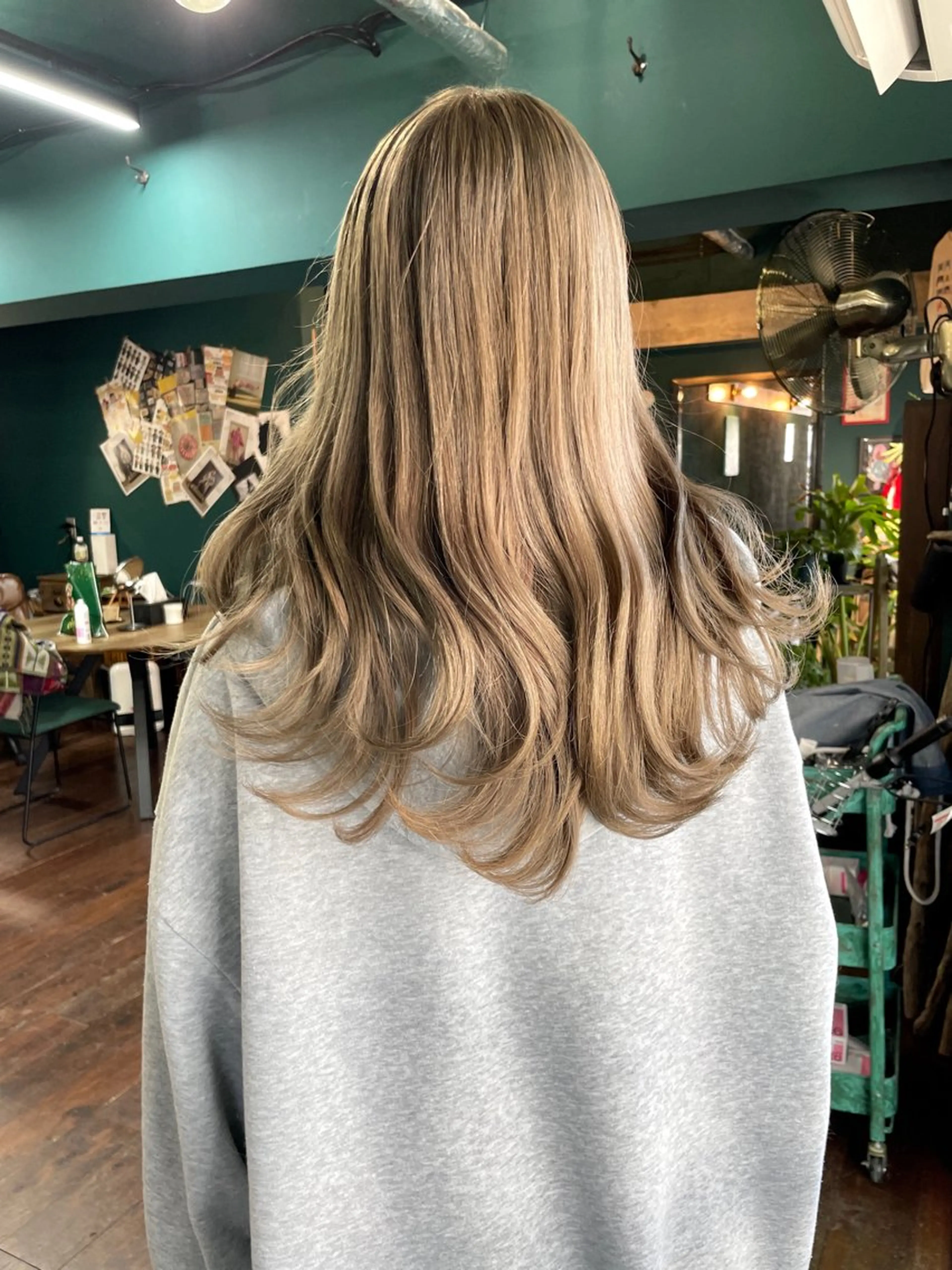 ロング カット ヘアカラー トリートメント vivre libre所属・vivre libreのヘアスタイル