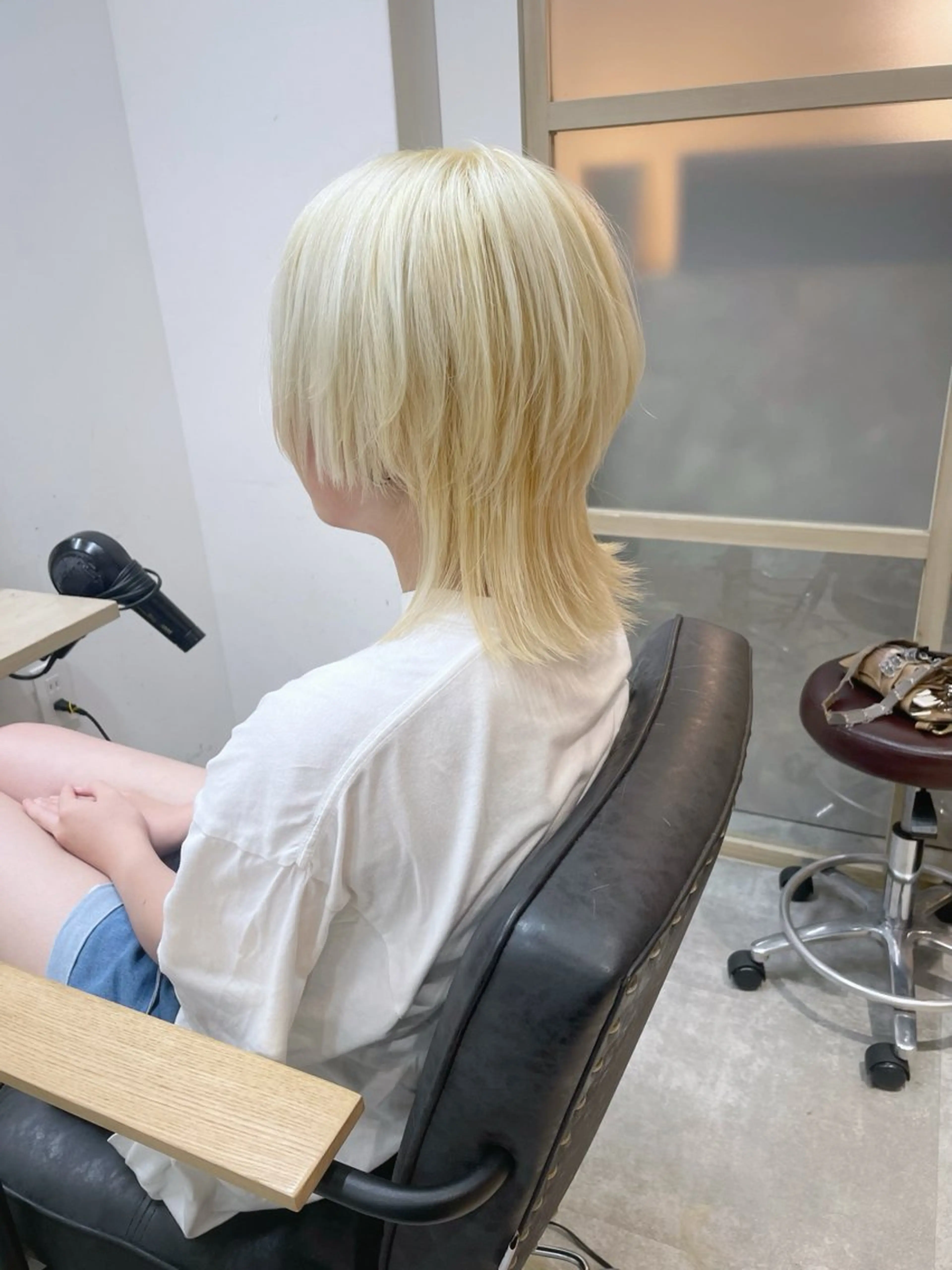 ミディアム ウルフカット カット ヘアカラー トリートメント EMANON新宿南口所属・🦄中性ウルフ ☁️Shiori🦄のヘアスタイル