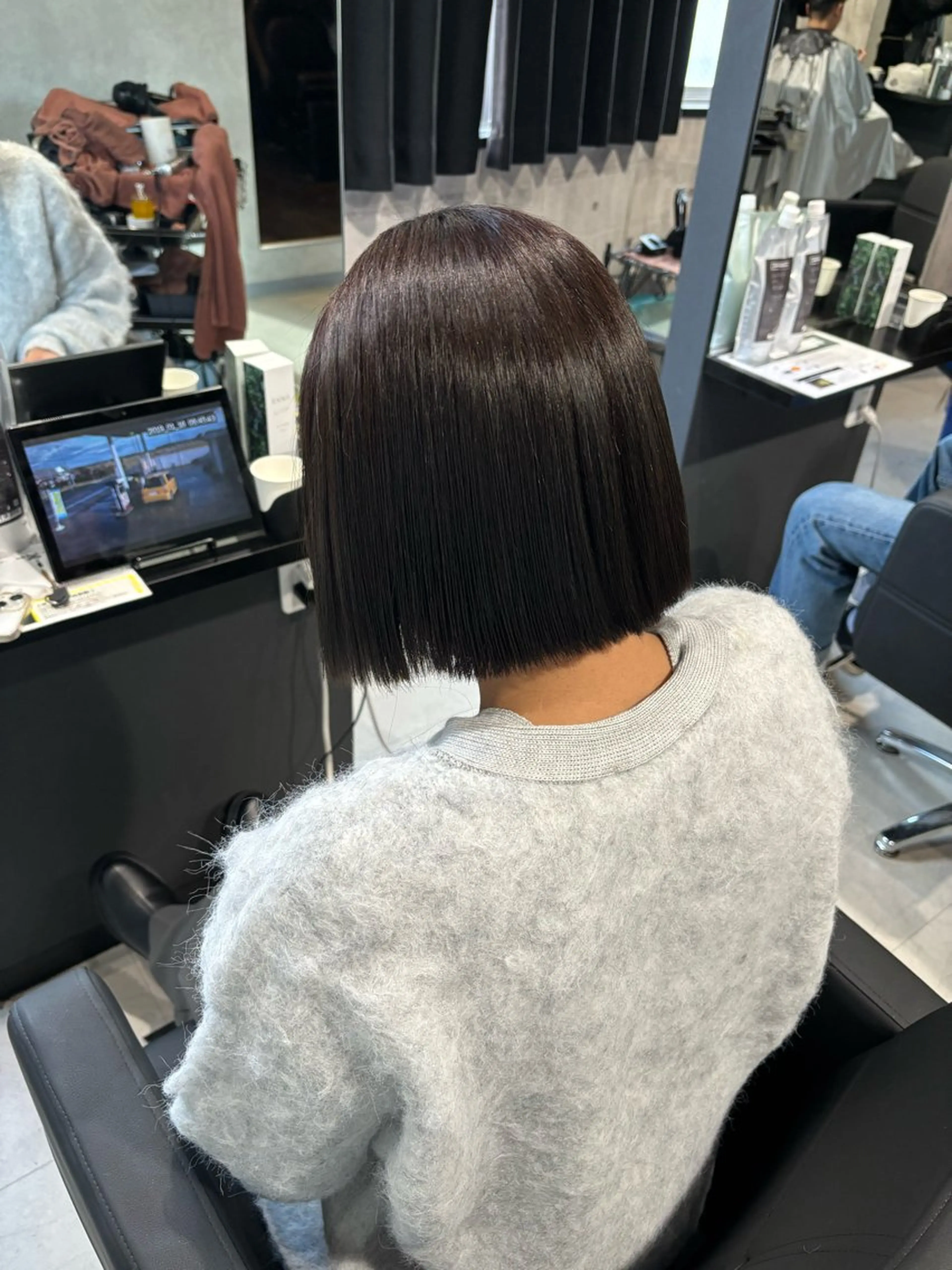 ショート カラー ヘアアレンジ 切りっぱなしボブ グレージュ ボブ カット ヘアカラー トリートメント _white【京橋店】所属・_WHITE / KENTOのヘアスタイル