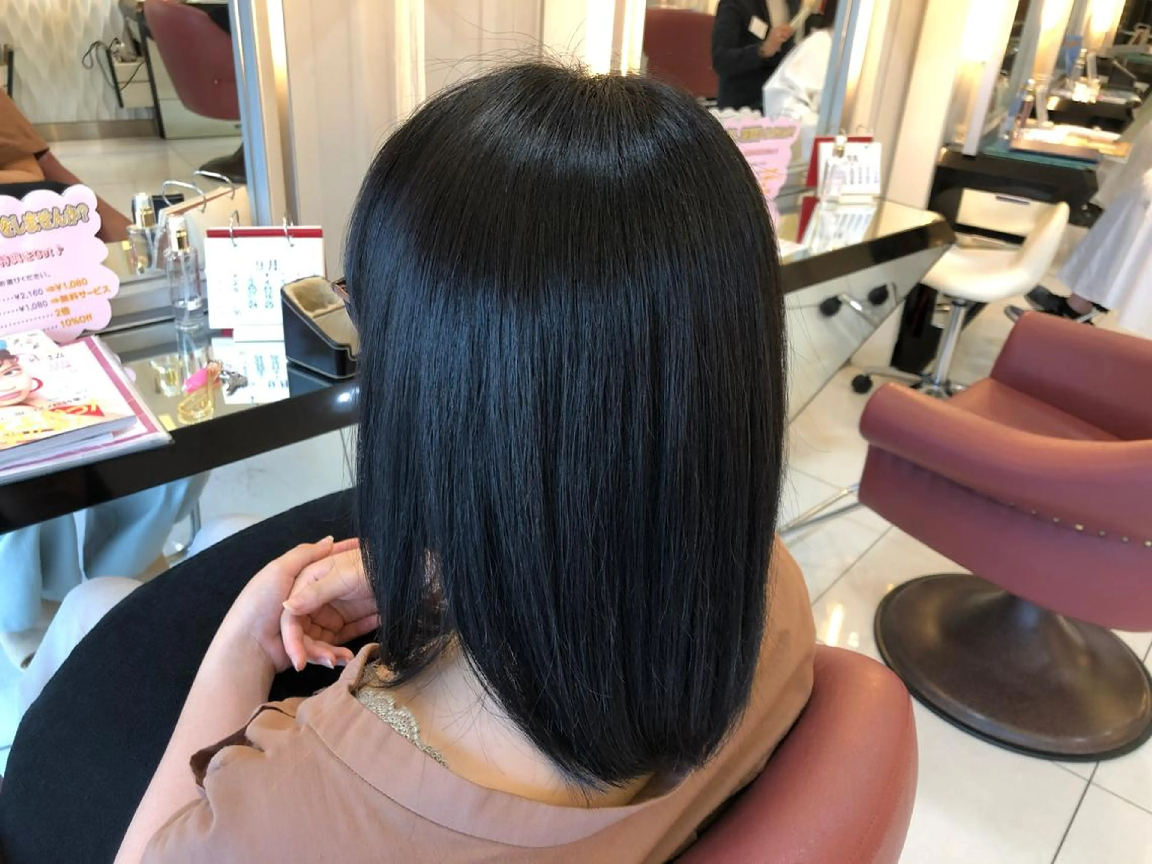 ミディアム カラー 三澤 康司のヘアスタイル