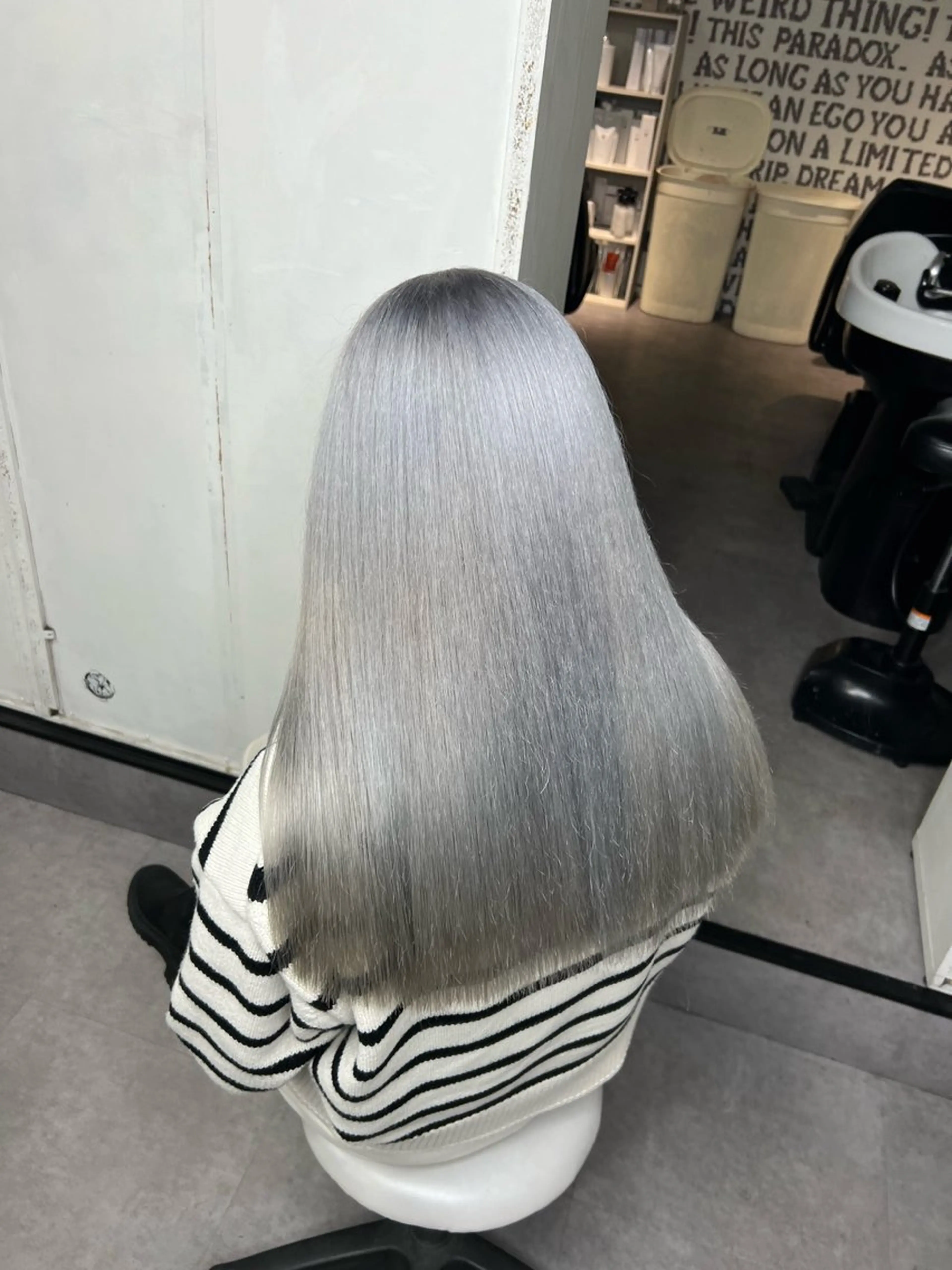 カラー ブリーチ ケアブリーチ シルバー ヘアカラー トリートメント SWAY所属・SWAY_KAI_ 長谷川魁のヘアスタイル