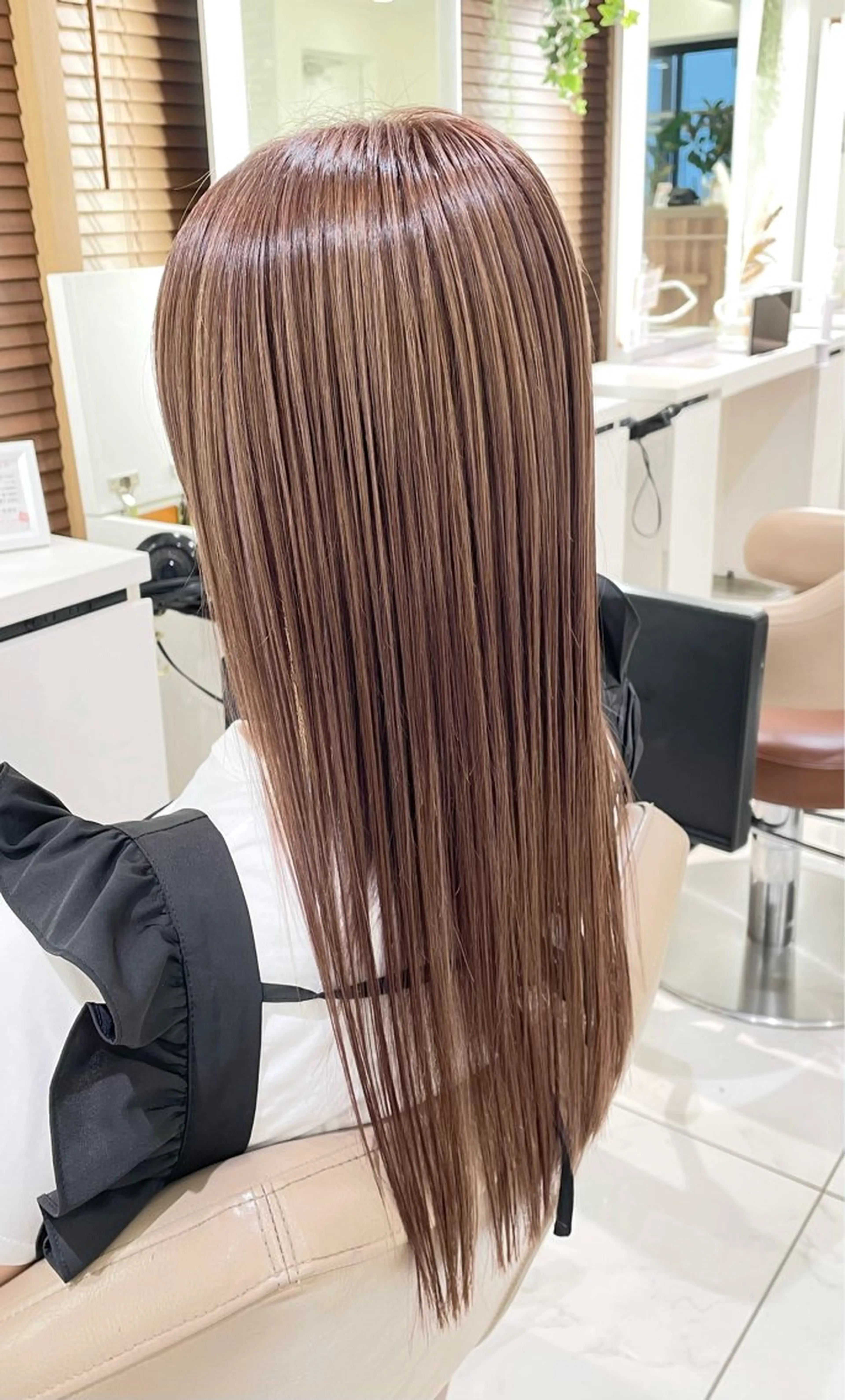 ロング カラー ハイライトカラー ハイライト カット ヘアカラー トリートメント 清藤 綾のヘアスタイル